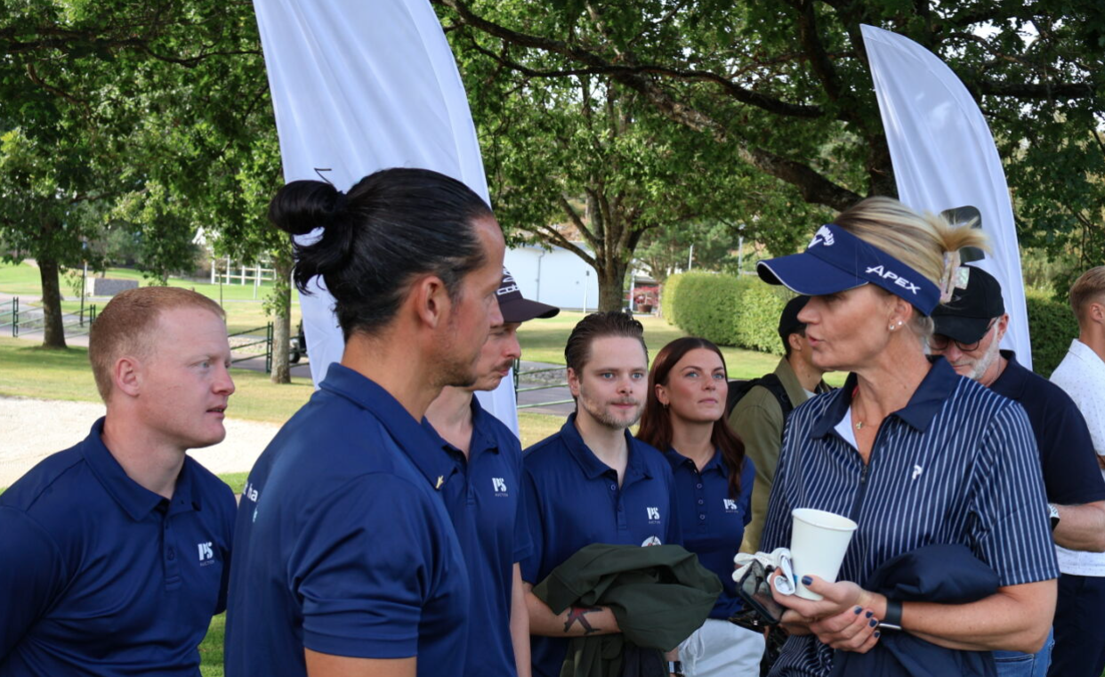 Foto: PS Auctions hålvärd-monter på Barngolfen