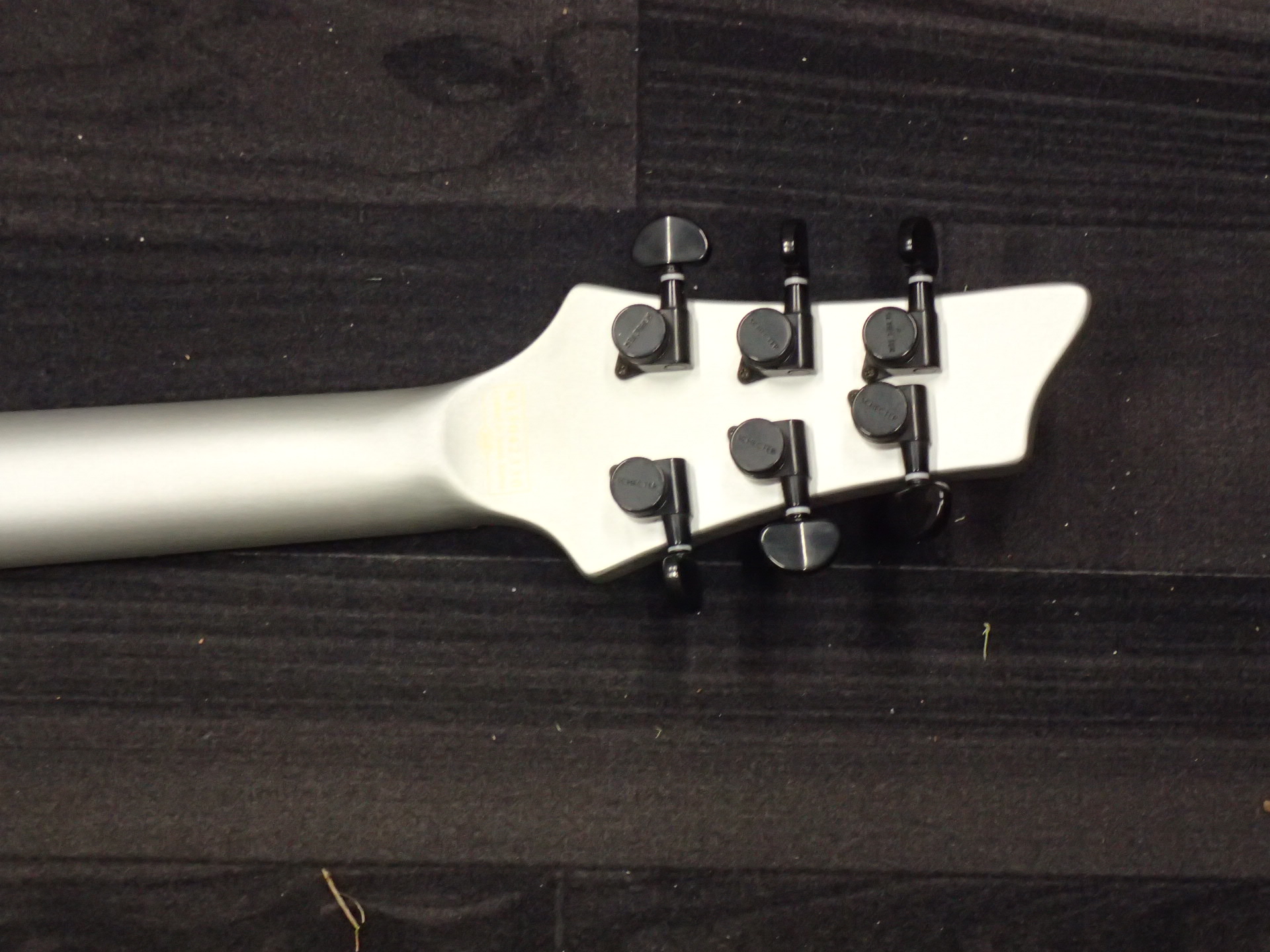 Electric Guitar Schecter V-1 Platinum Satin Silver - PS Auction