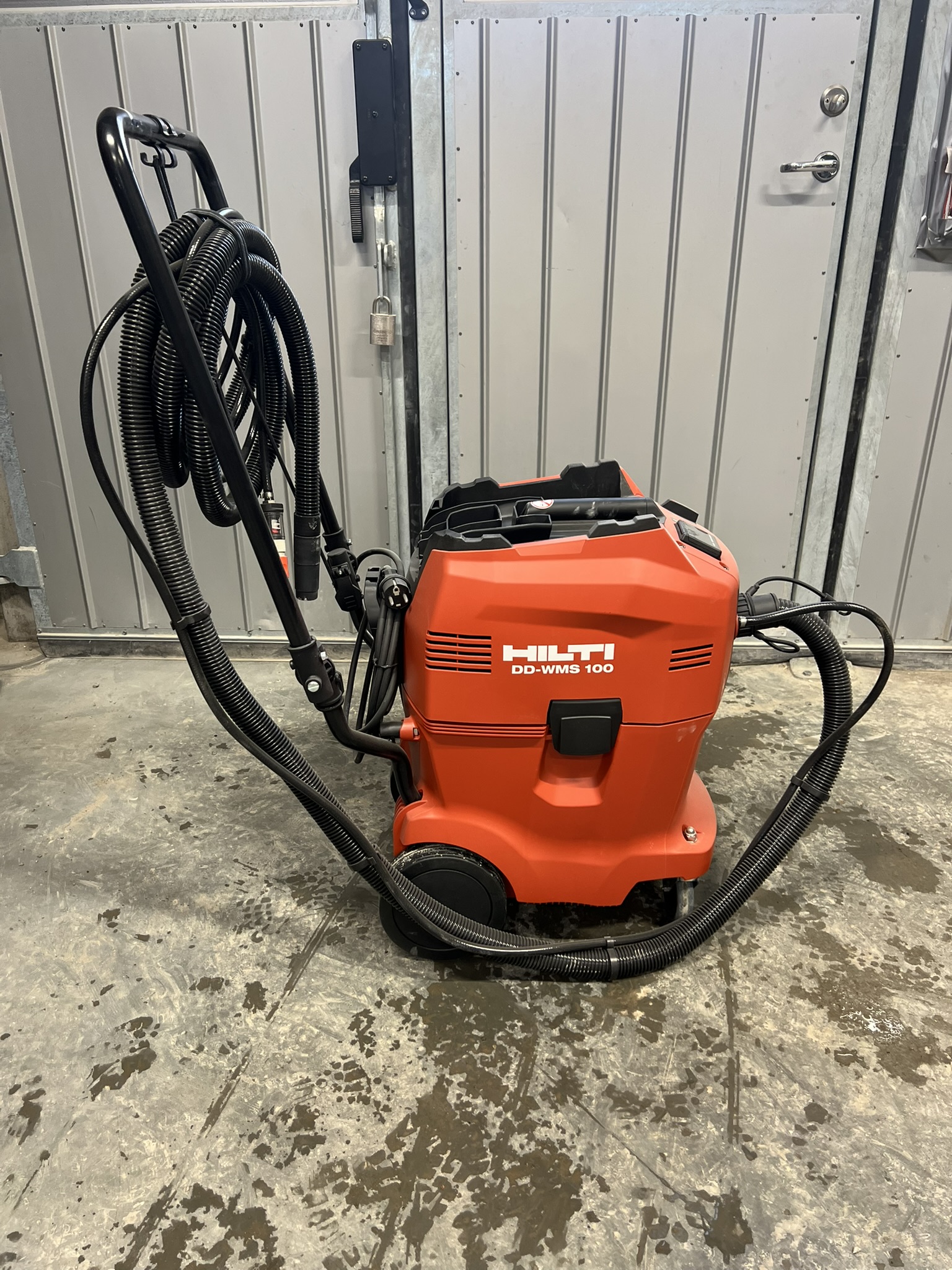 Water management system Hilti DD-WMS 100 - PS Auction - We value 