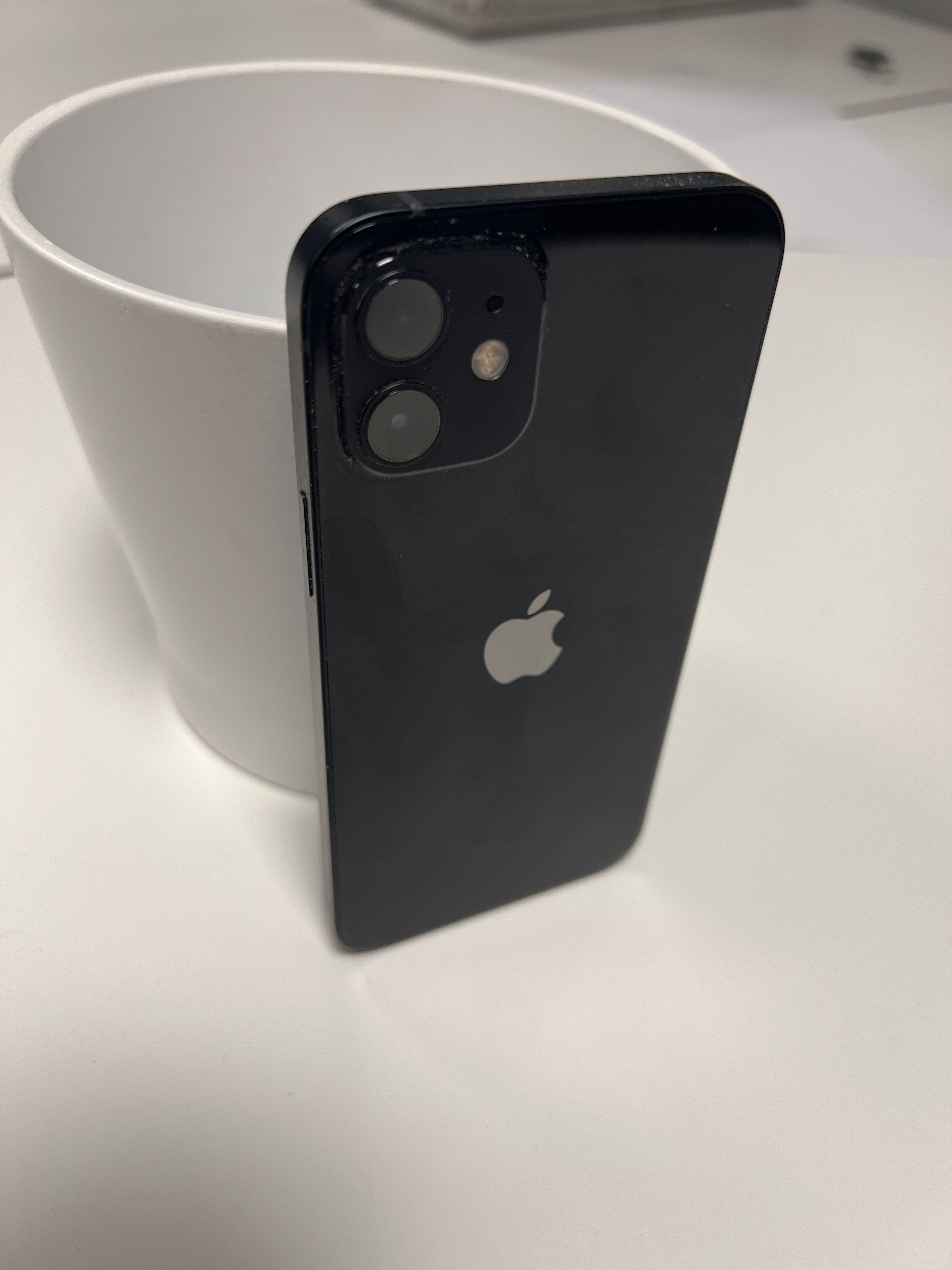 Apple iPhone 12 Black - PS Auction - We value the future