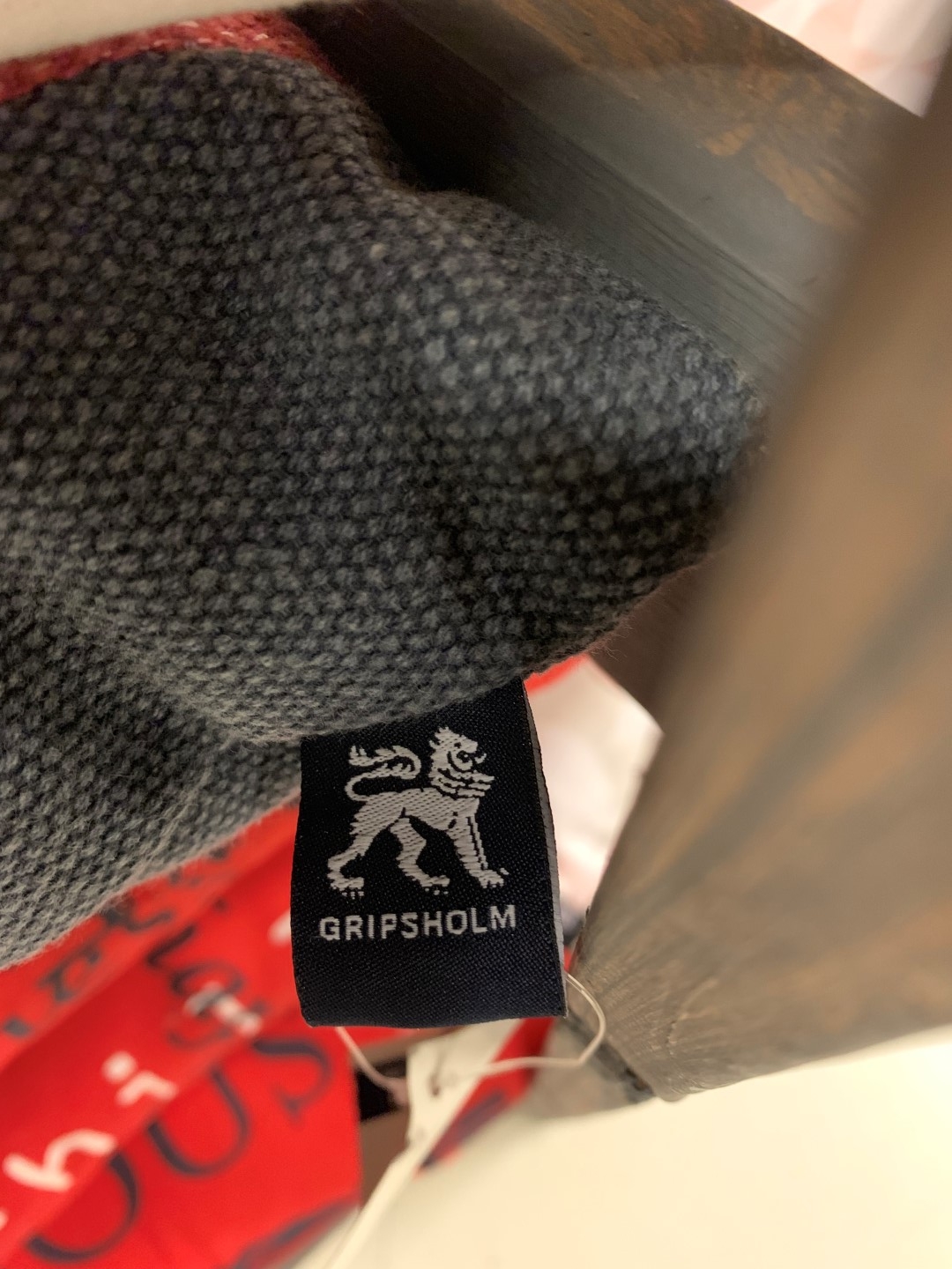 10 sofa cushions PS Auction We value the future Largest in net