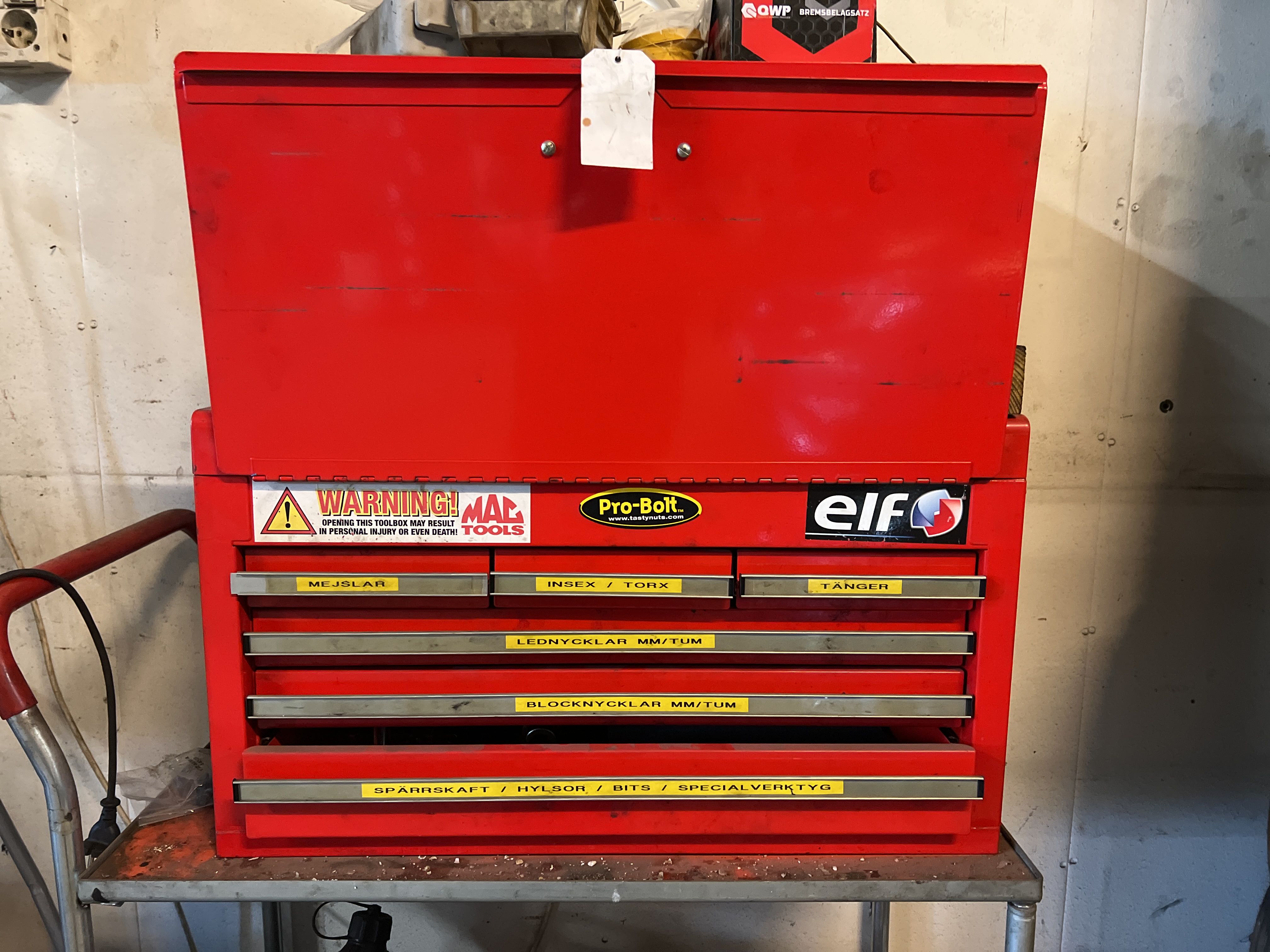 Tool Mactools, CTEK charger and vacuum cleaner PS Auction