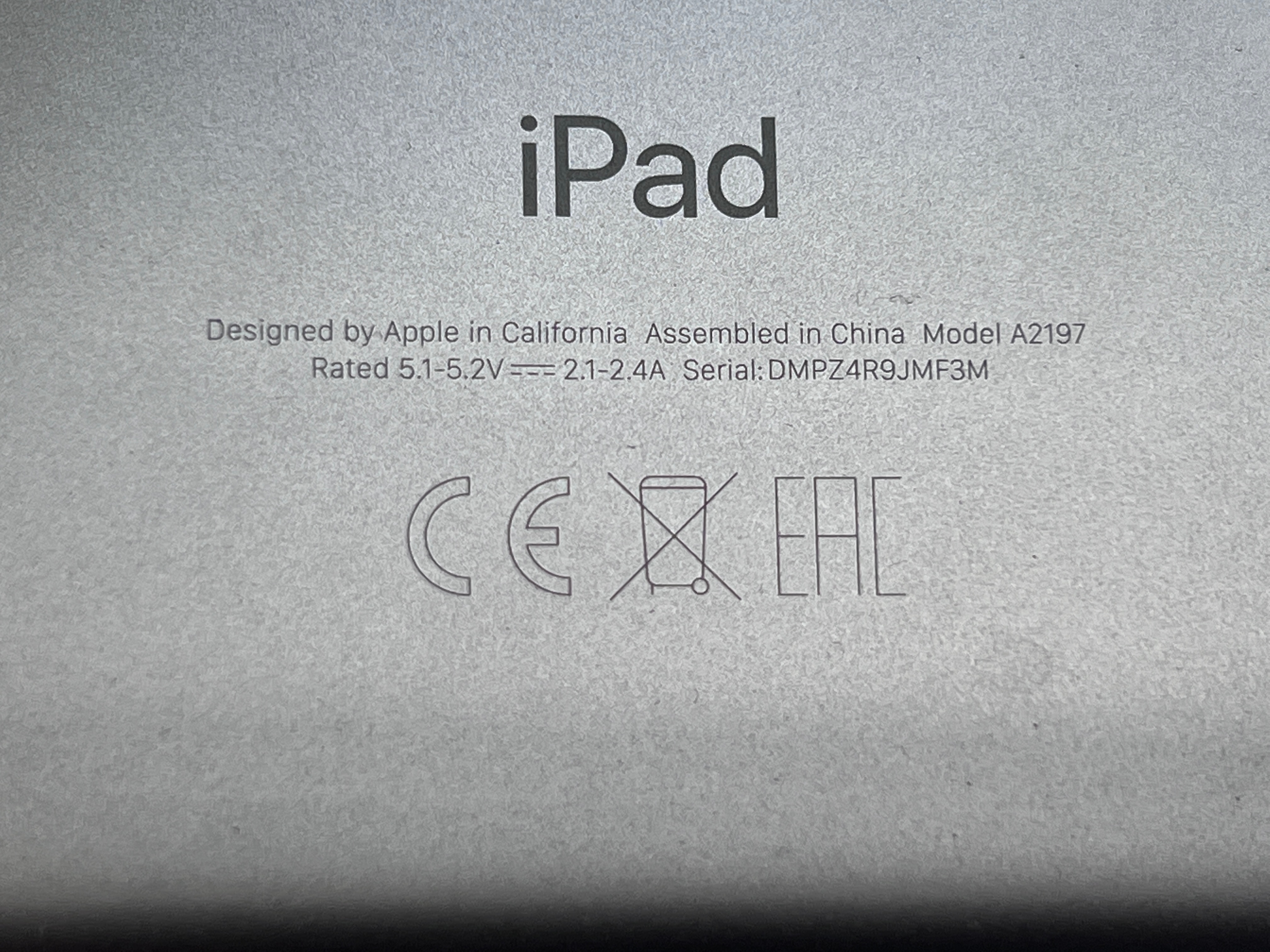 “Designed by Apple in California” 小さい方 Appleのデザイン本「Designed By Apple In California」販売終了