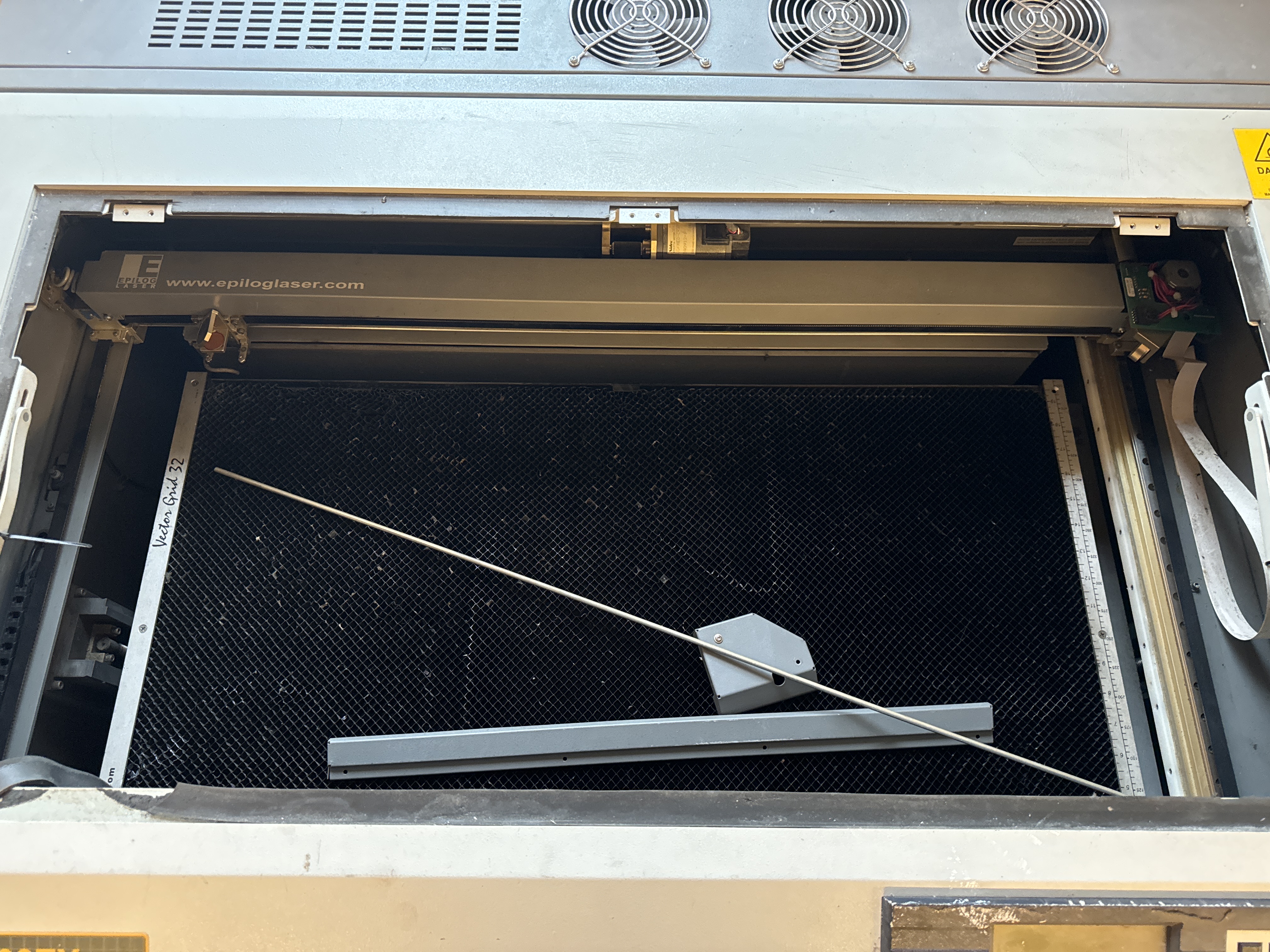 Laser cutter Epilog Legend 32EX - PS Auction - We value the future