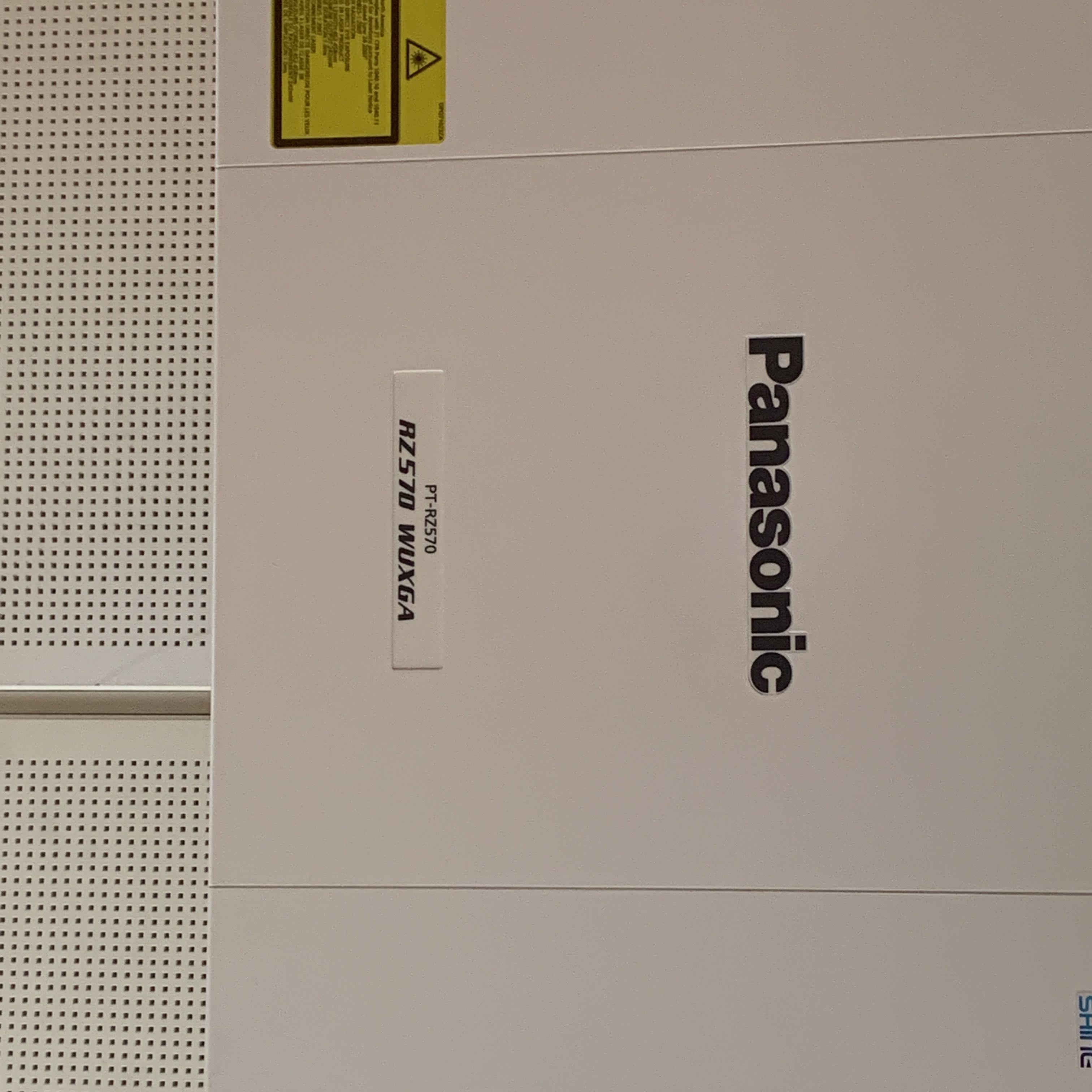 Projector Panasonic PT-RZ570 WUXGA incl 
