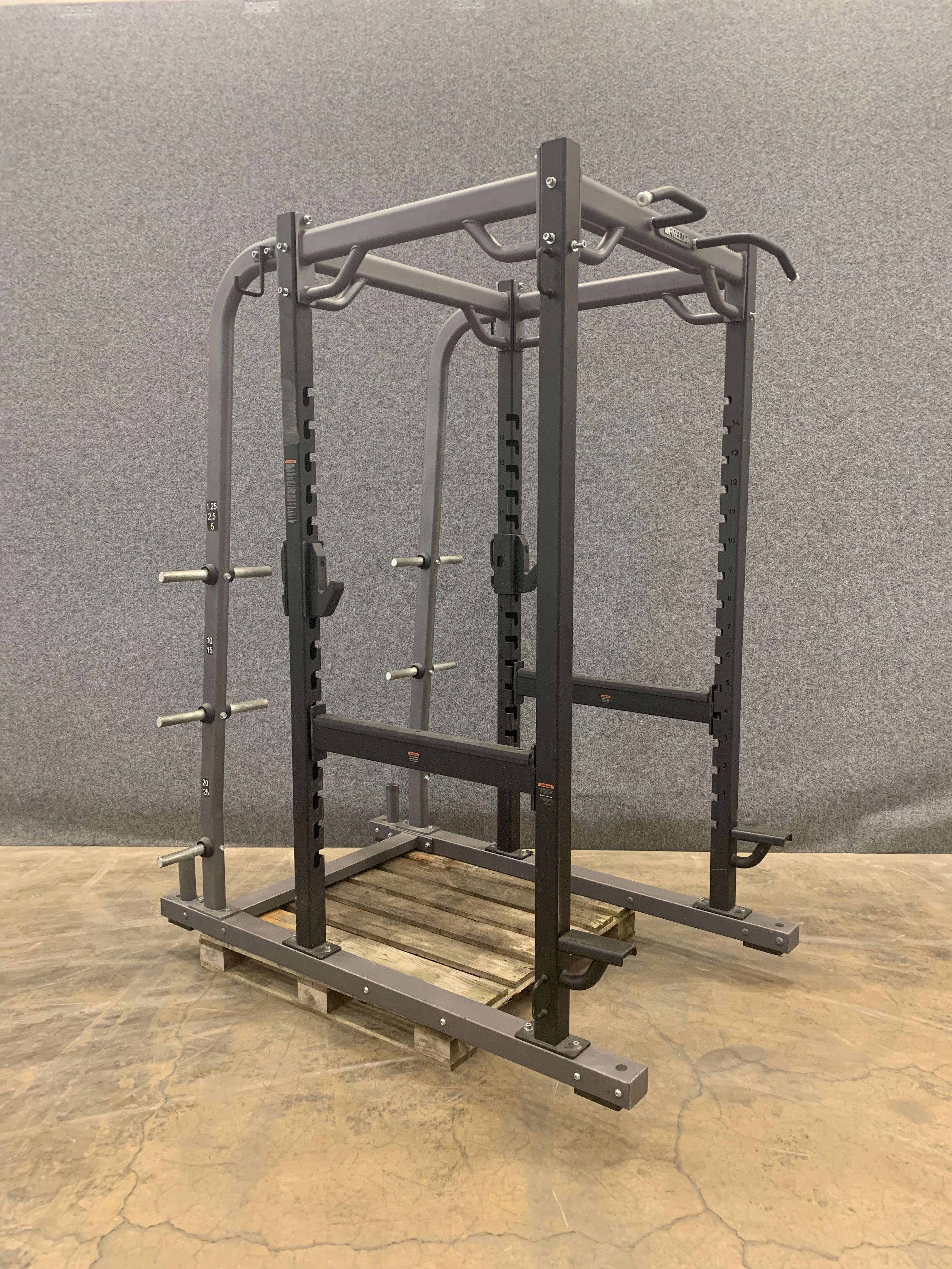 Precor Rack - PS Auction - We value the future - Largest in net auctions