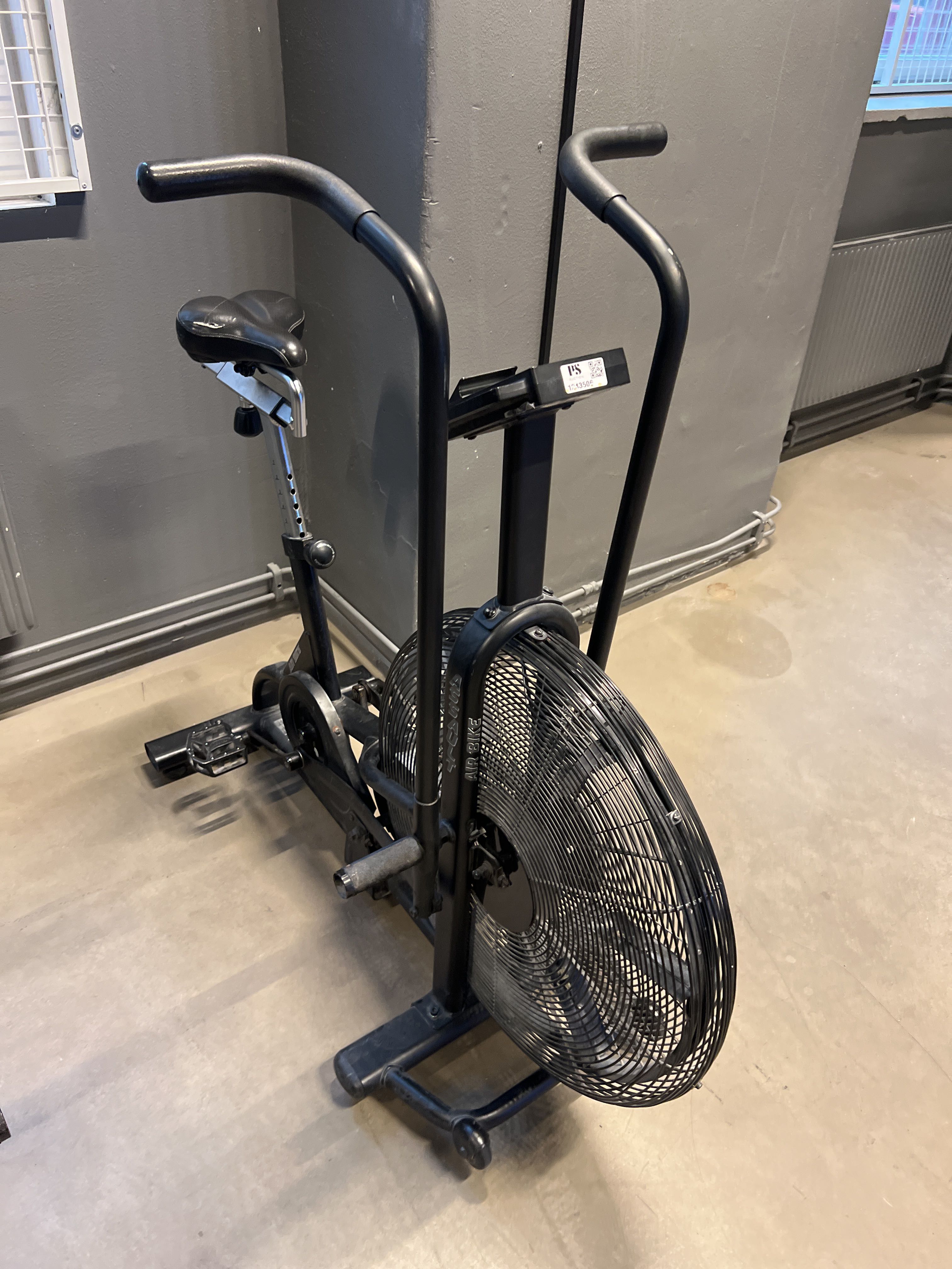Exercise bike - Assult Air Bike - PS Auction - We value the future ...
