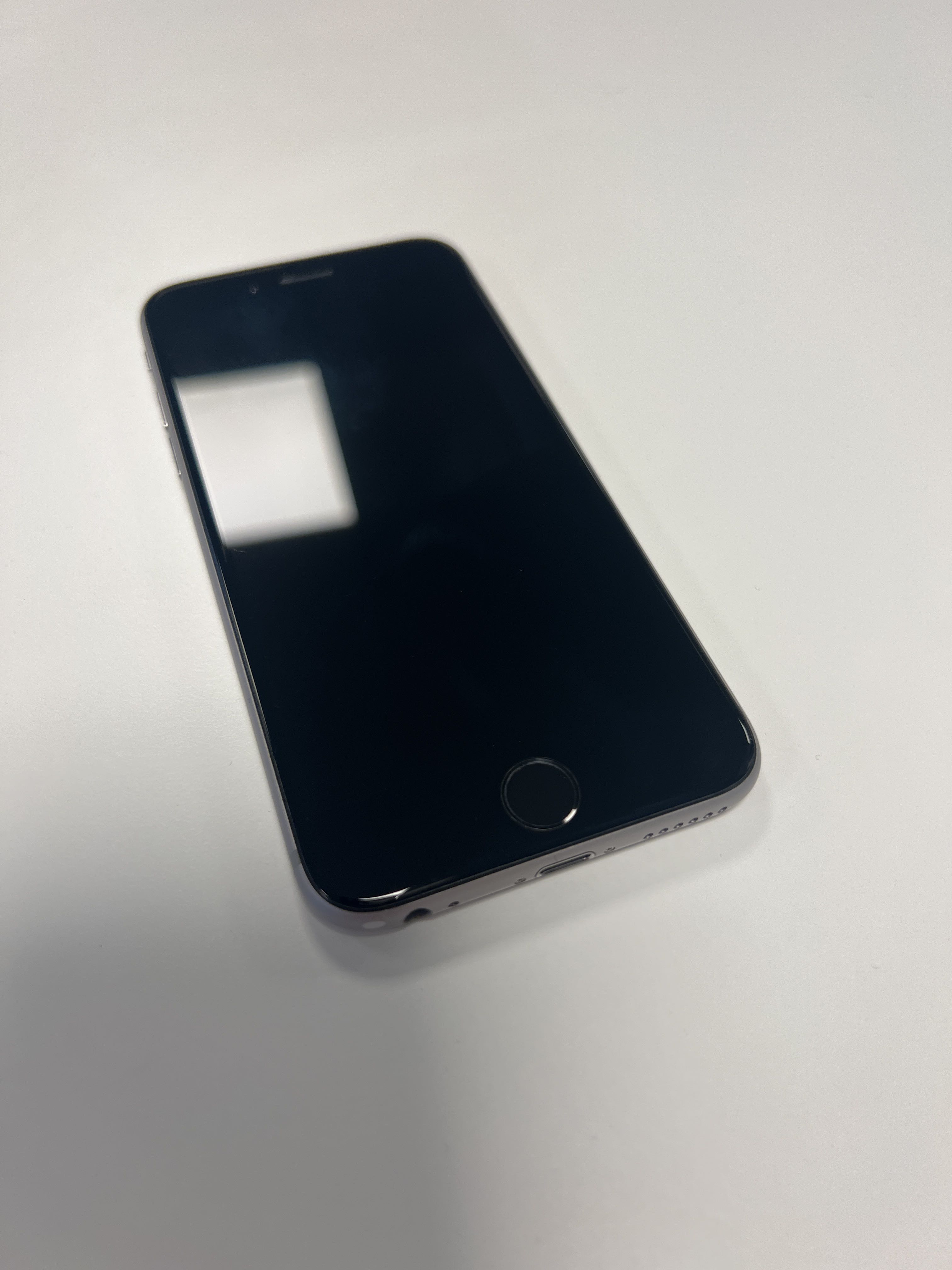 Iphone X Value Smartphone Apple iphone X, 3 older models - PS Auction - We value the ...