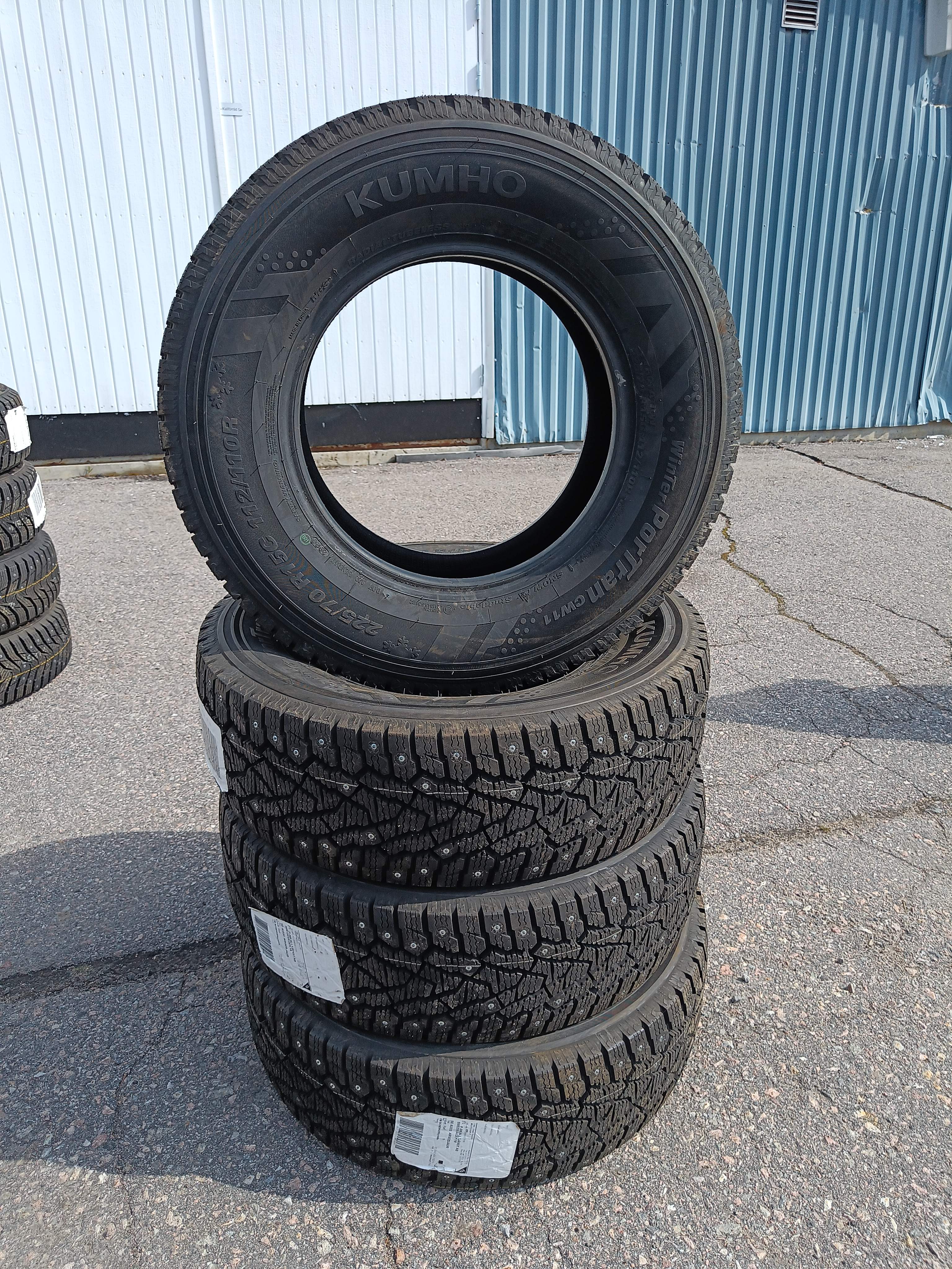 Winter tires Kumho Winter PorTran CW11 225/70R15C - New - PS