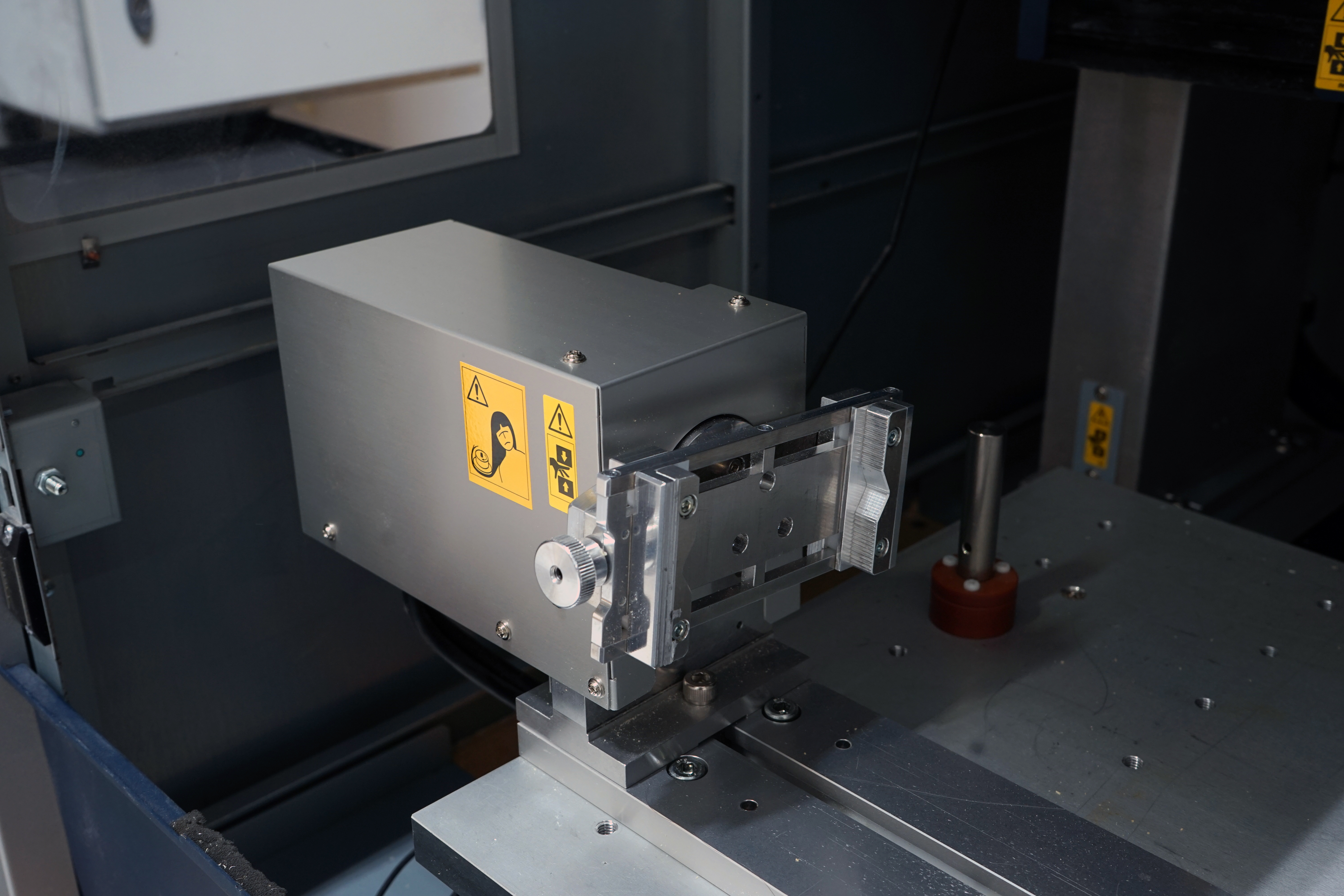 CNC router Roland Modela Pro II MDX-540 - PS Auction - We value