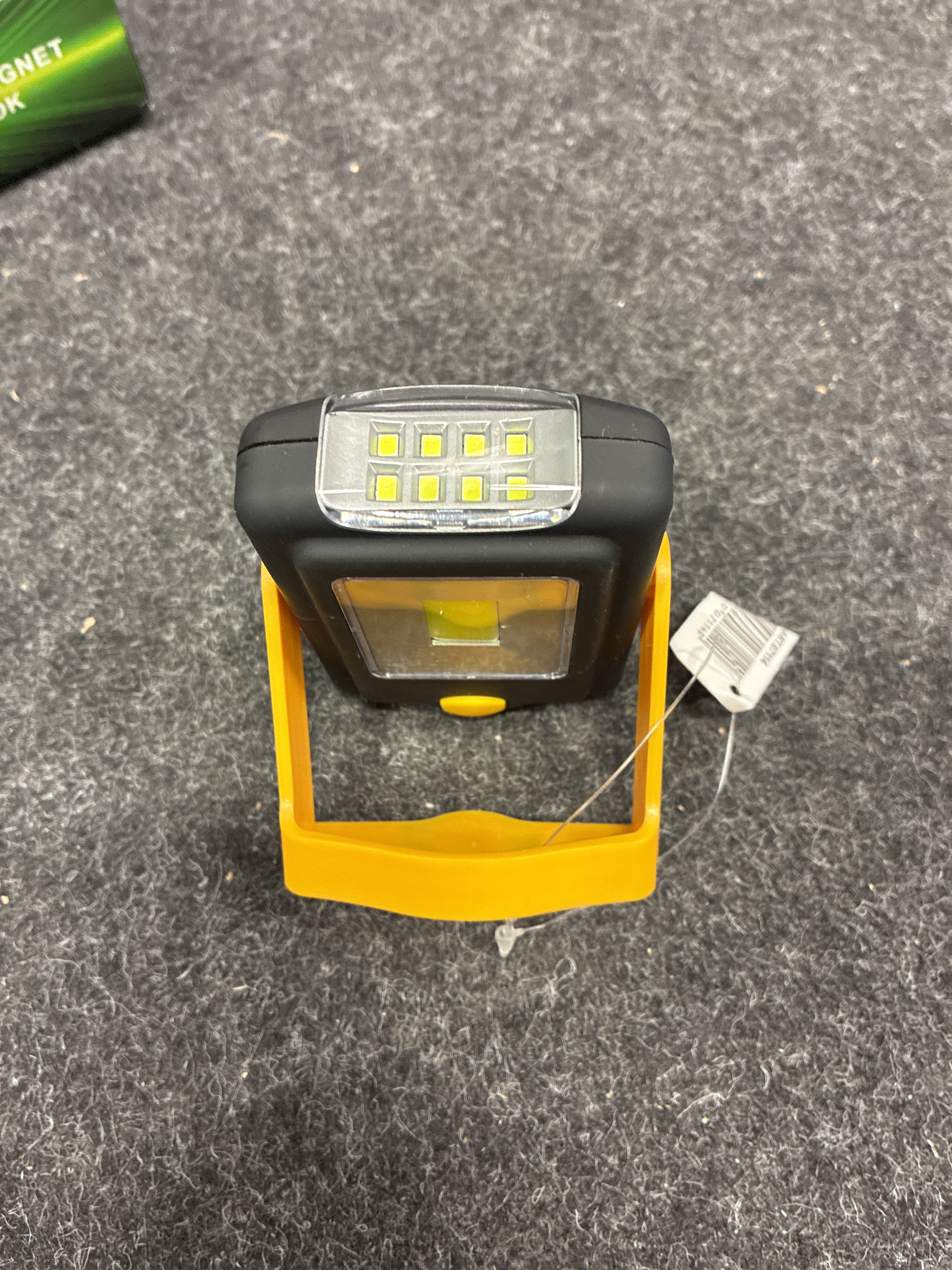 12 pcs LED mini work lights - PS Auction - We value the future ...