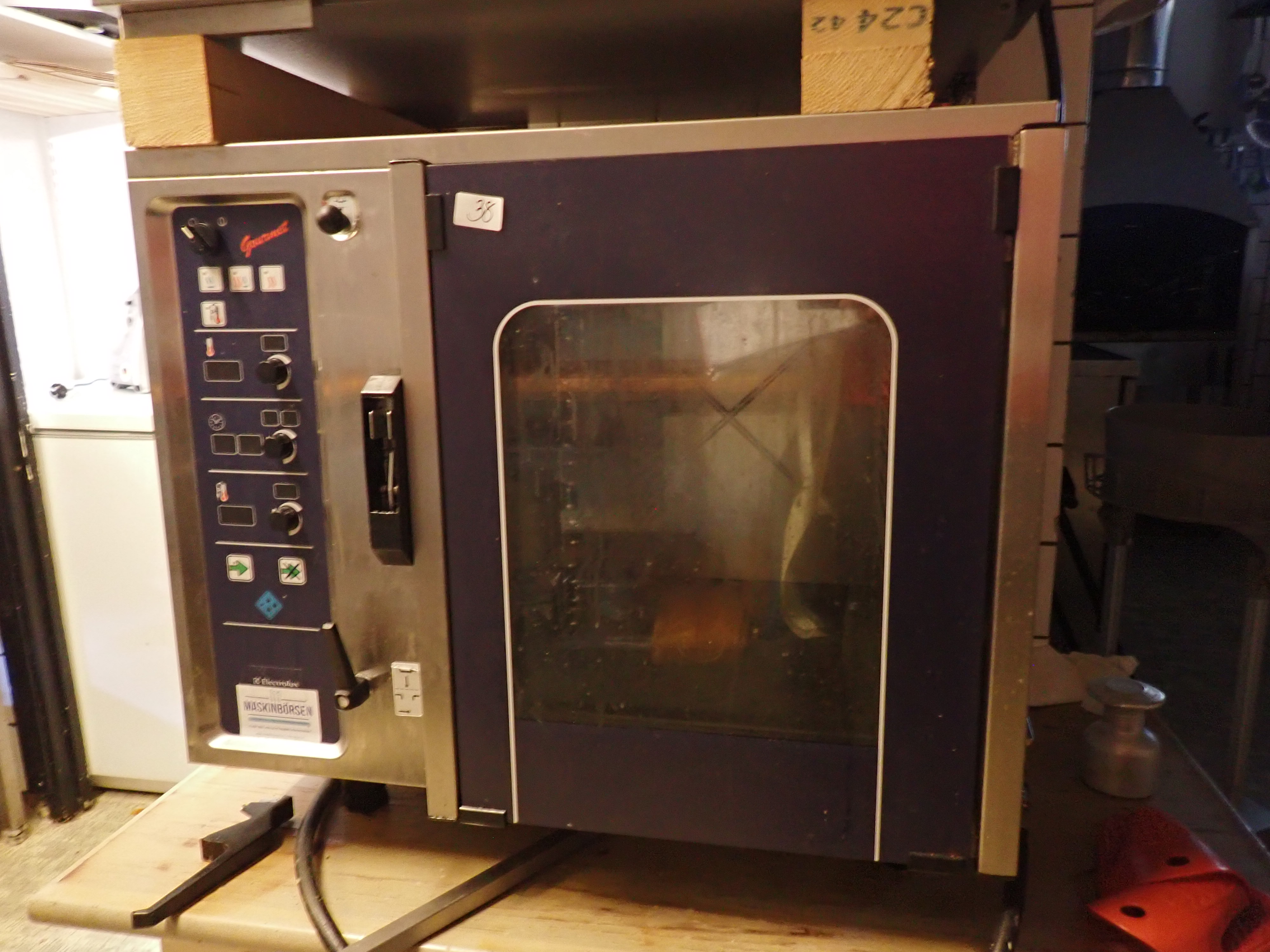 Oven - PS Auction - We value the future - Largest in net auctions