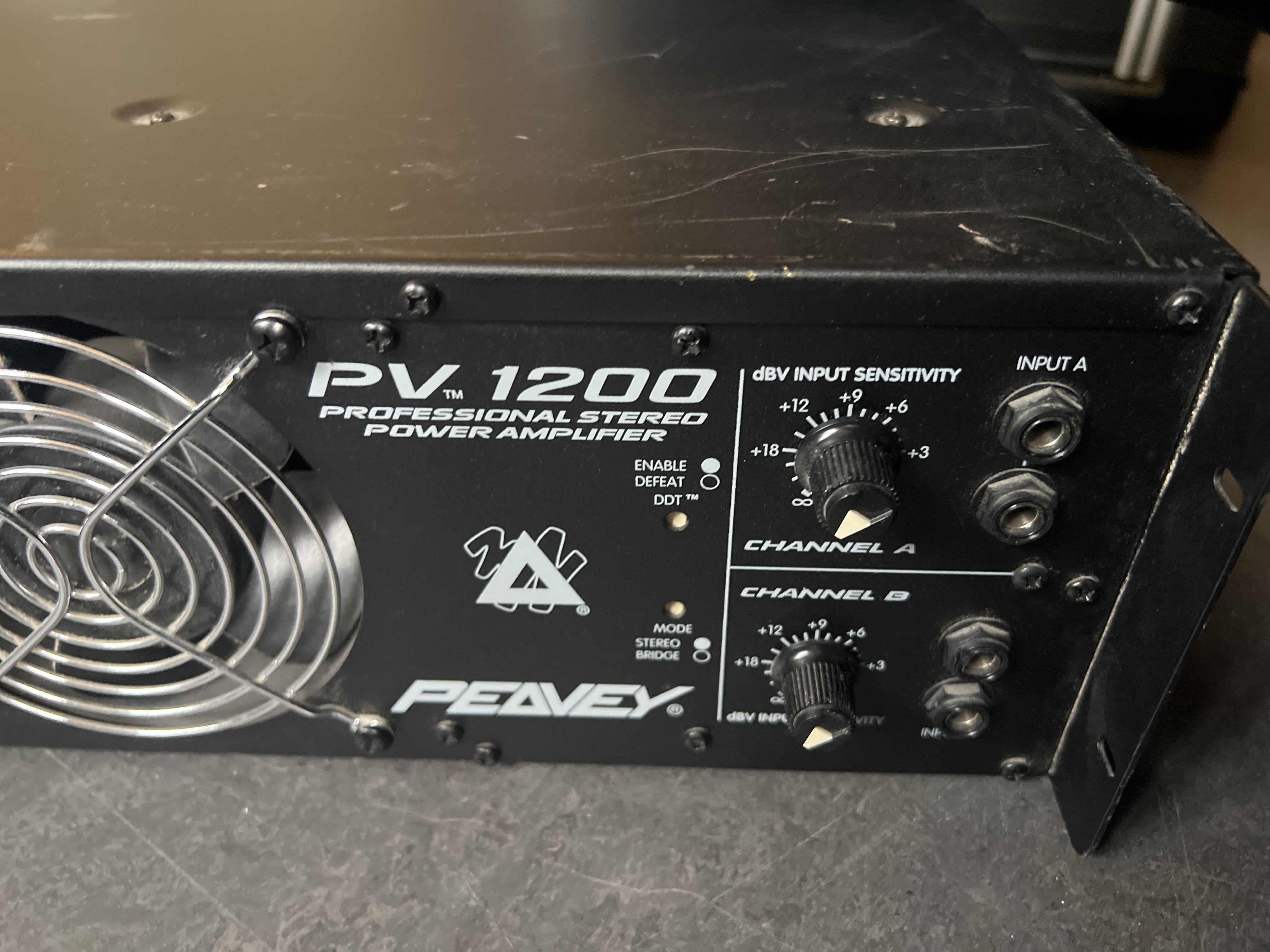 Power amplifier Peavey PV 1200 600Wx2 - PS Auction - We value the