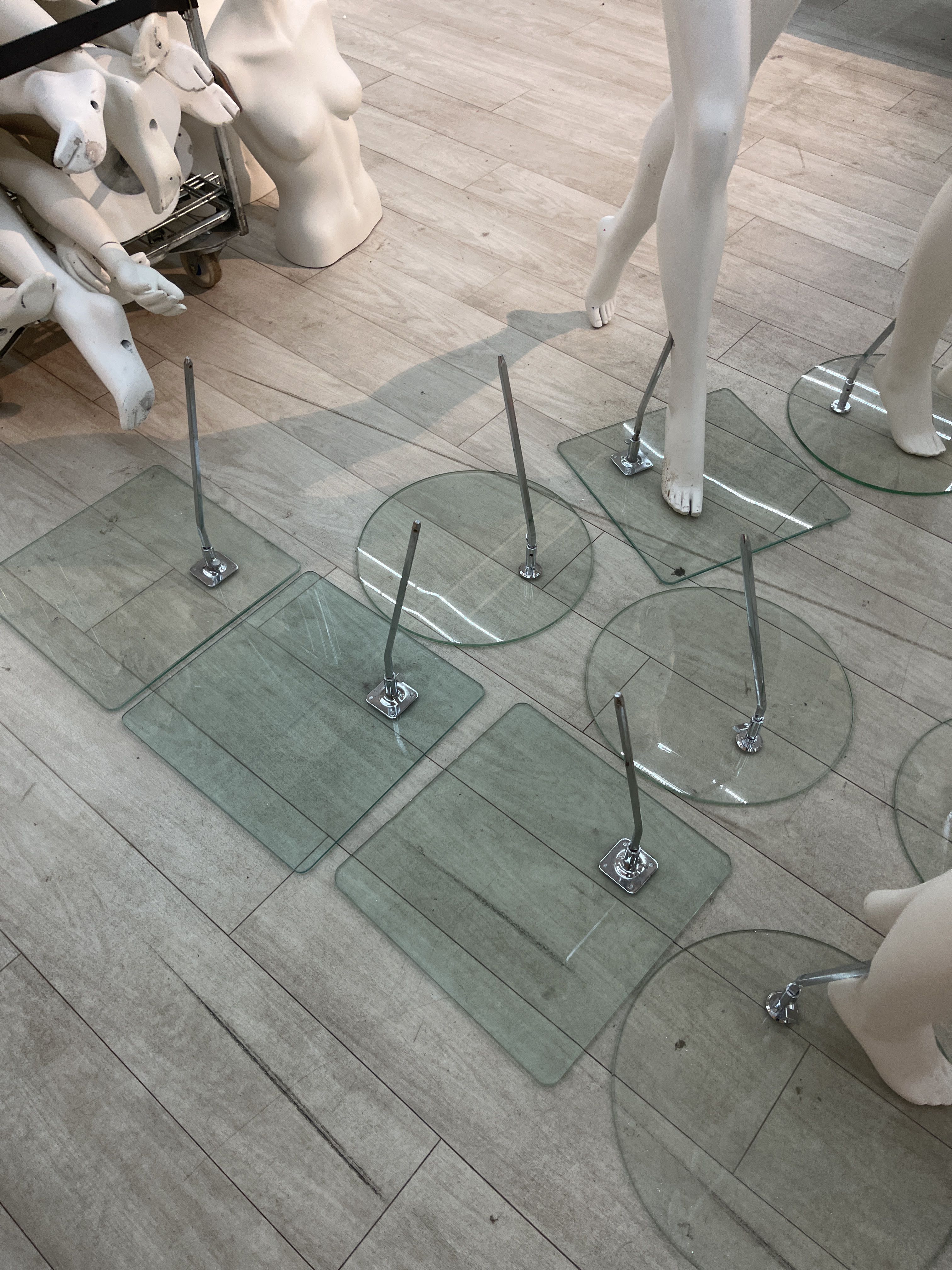 Mannequins PS Auction We value the future Largest in net auctions