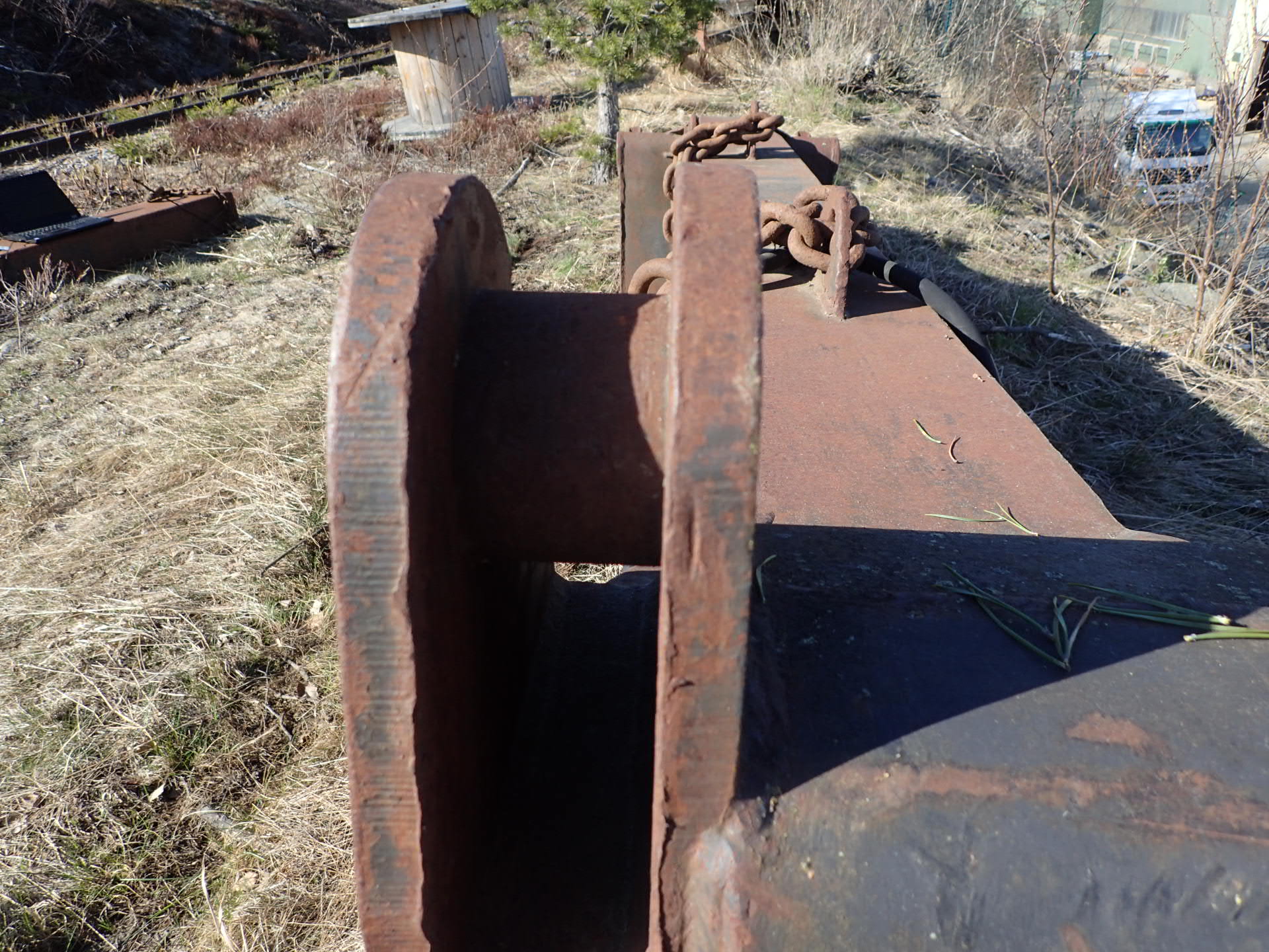 Hydraulic extension arm with bucket PS Auction We value the future