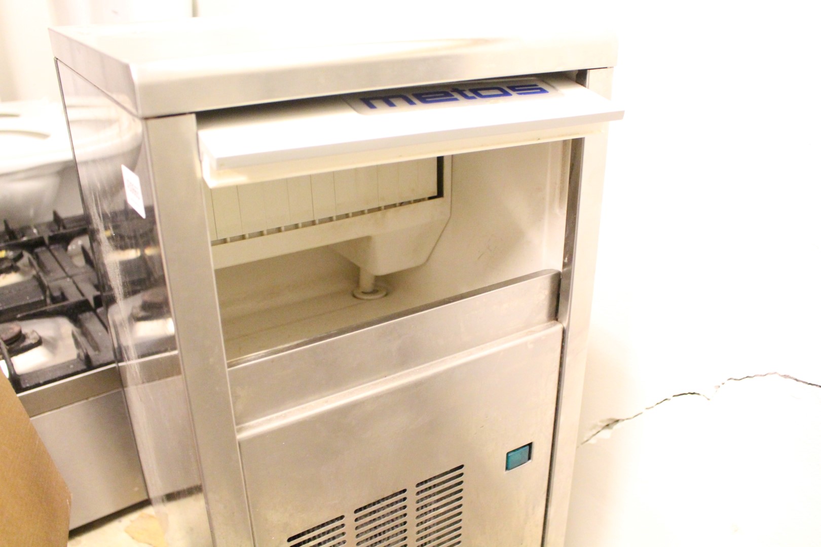 Ice Machine Metos, CB184AQ PS Auction We value the future