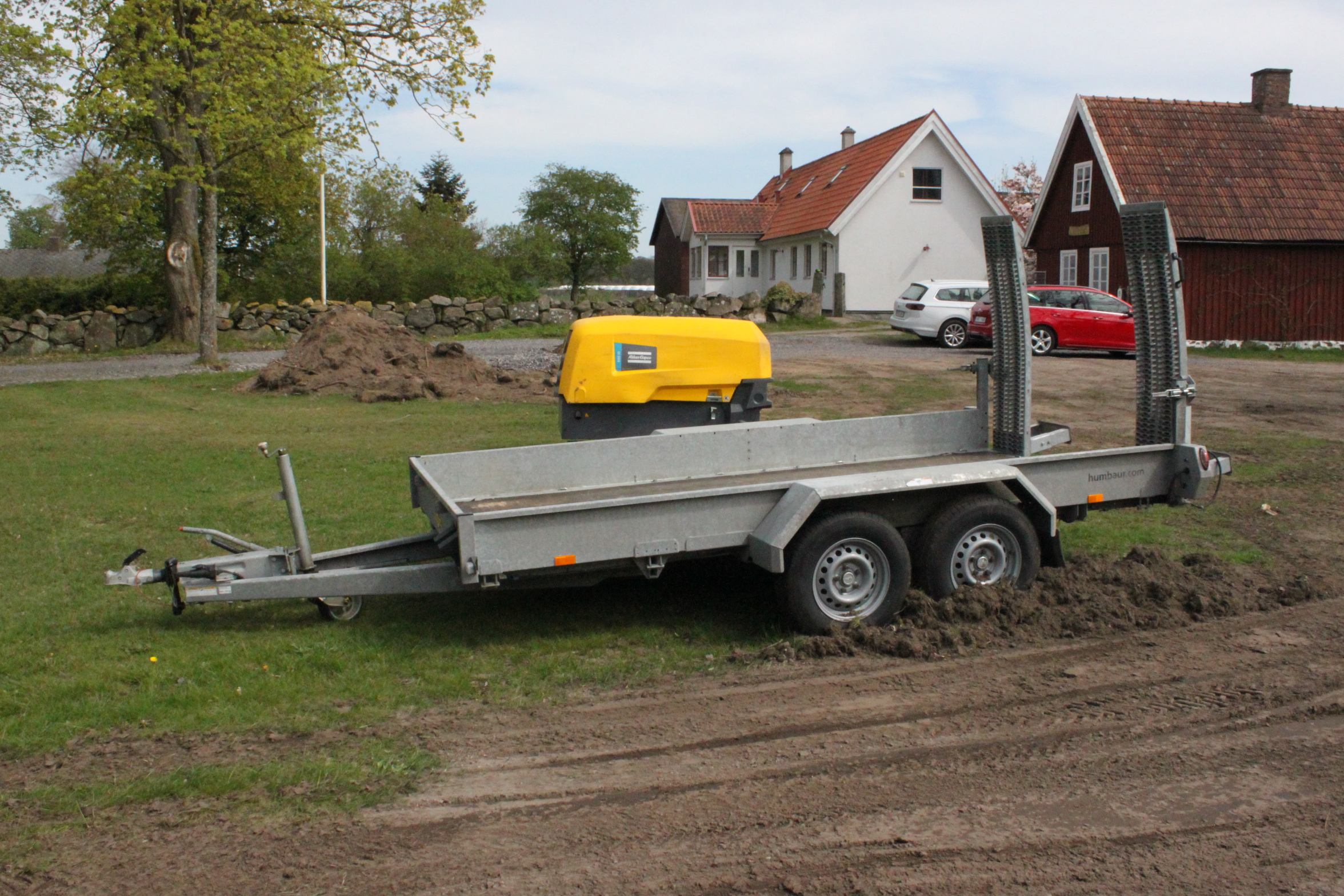 Mini excavator with trailer Hitachi Zaxis 26U-5 2019 - PS