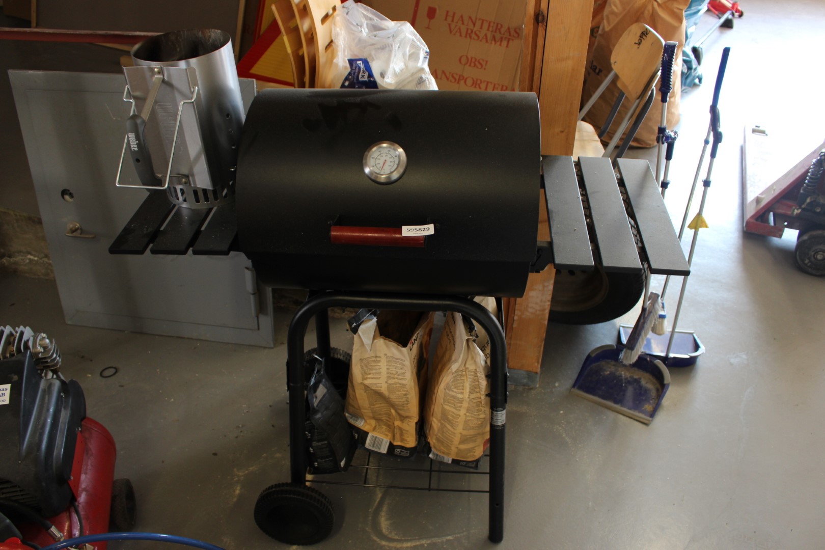 Kolgrill Nätauktioner & Konkursauktioner | Fynda Online Weber grill Nätauktioner & Konkursauktioner | Fynda Online