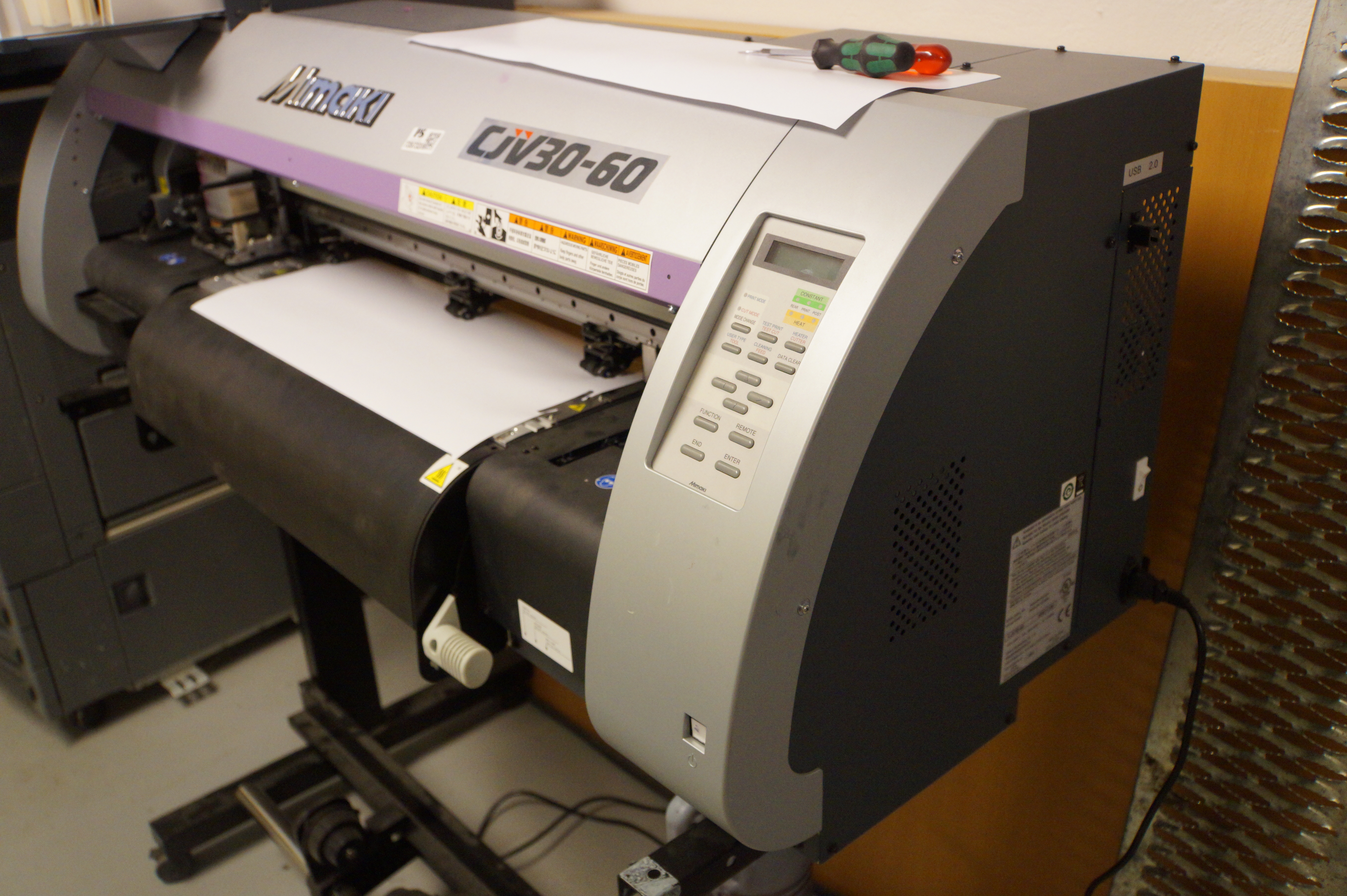 Color printer Mimaki CJV30-60 - PS Auction - We value the future ...