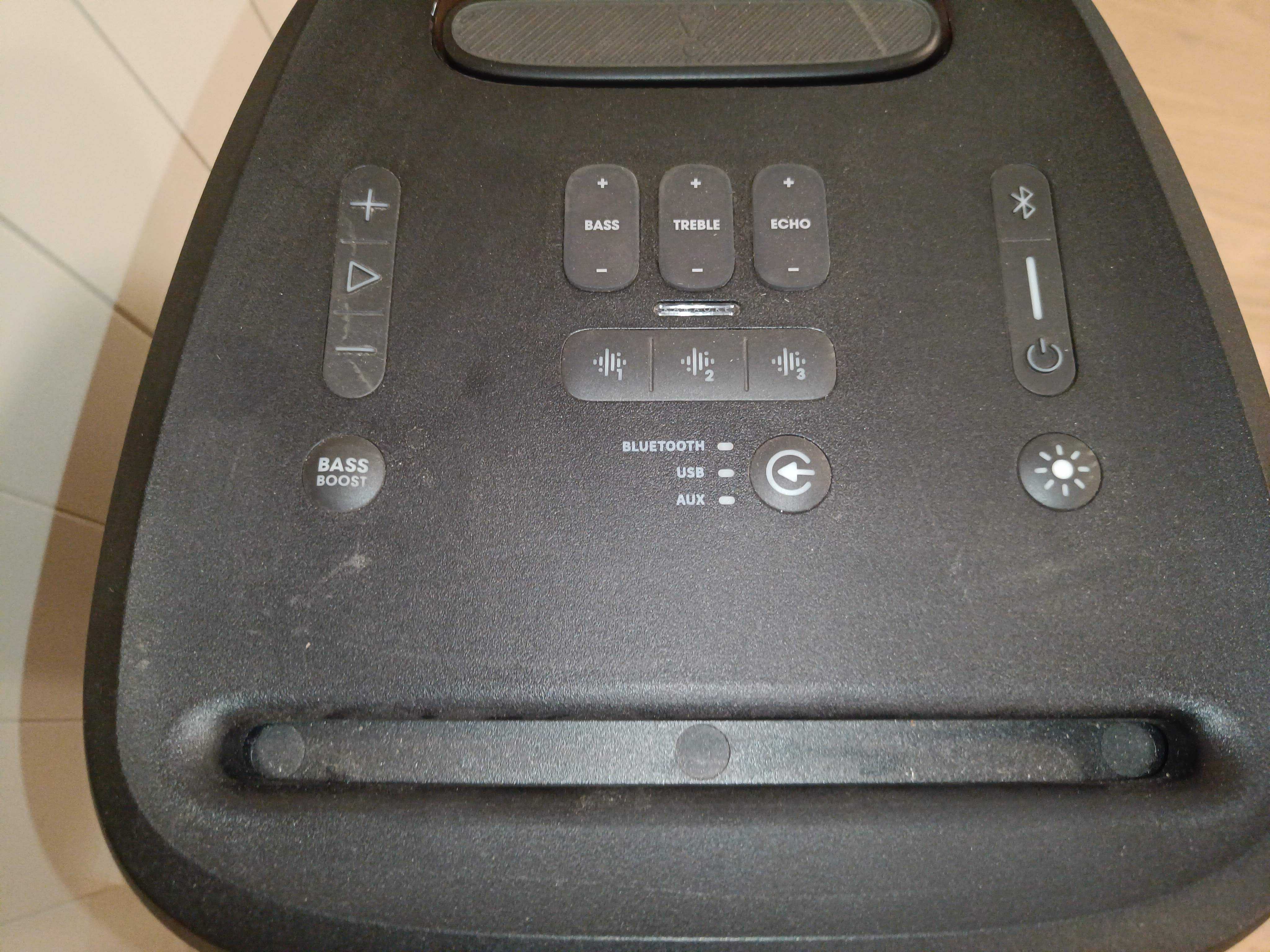Högtalare JBL Partybox310 - Auktioner online - Nätauktioner ...