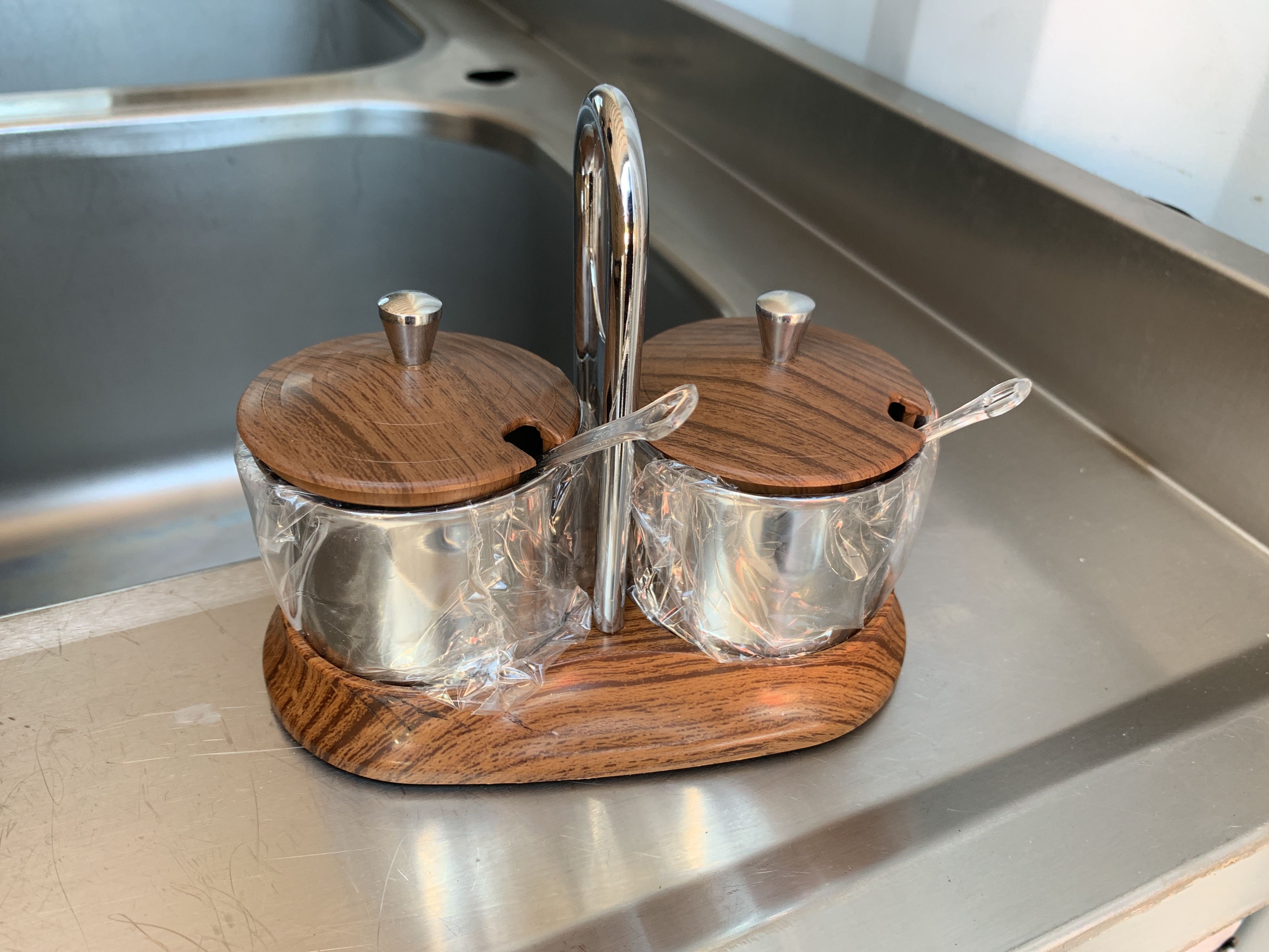 13 new Salt & Pepper shakers PS Auction We value the future