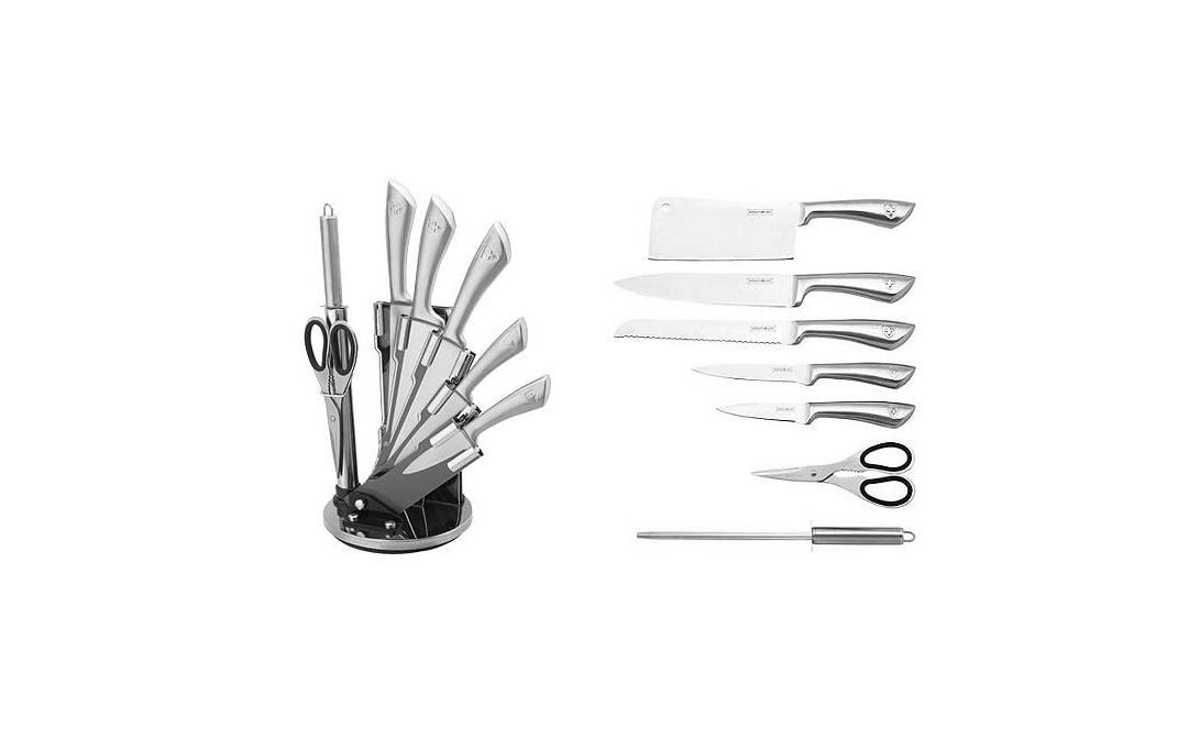 The stainless steel knife set from Royalty Line PS Auction We value