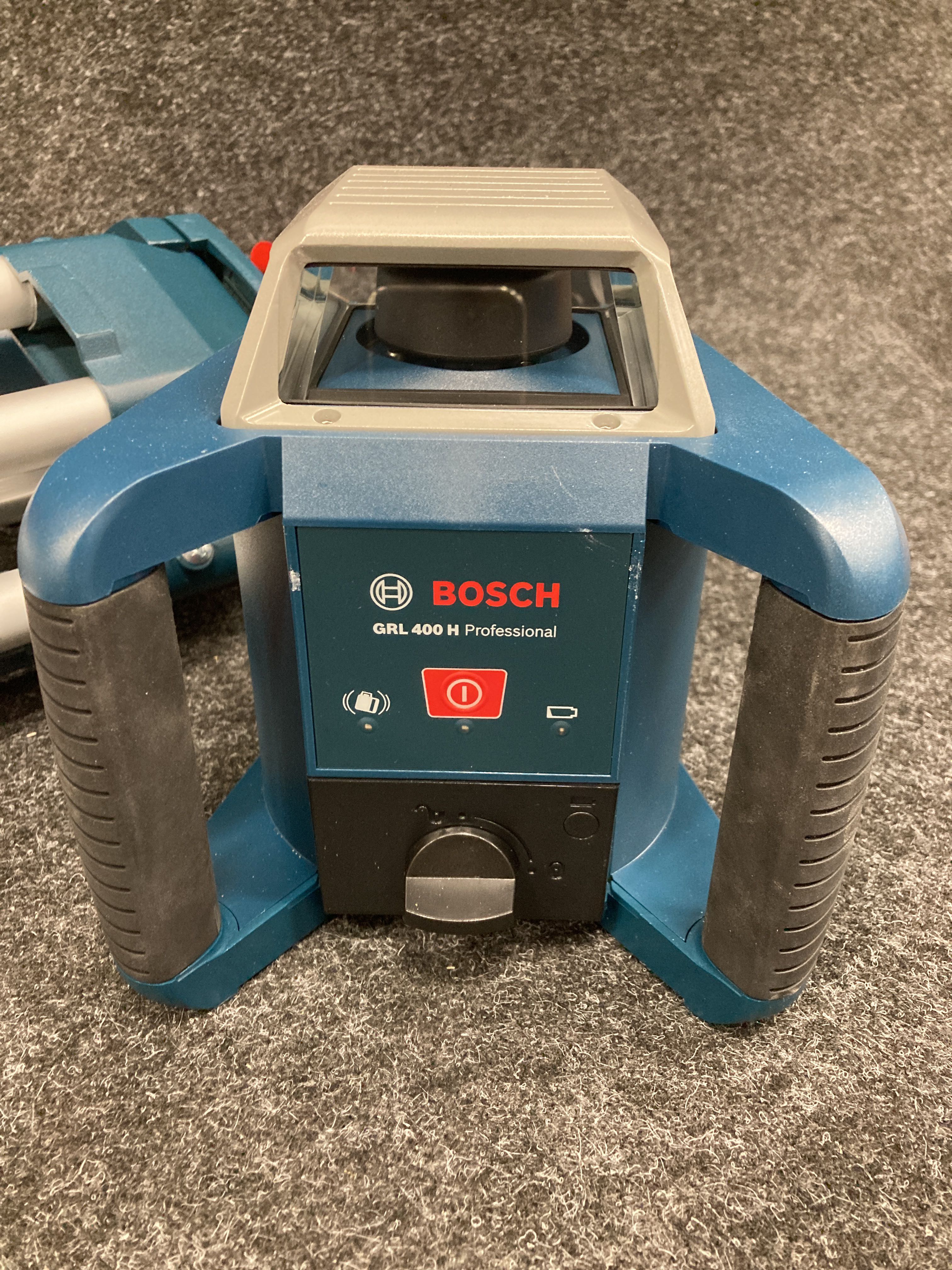 Rotary laser Bosch GRL 400 H incl stand Bosch BT 300 HD PS Auction