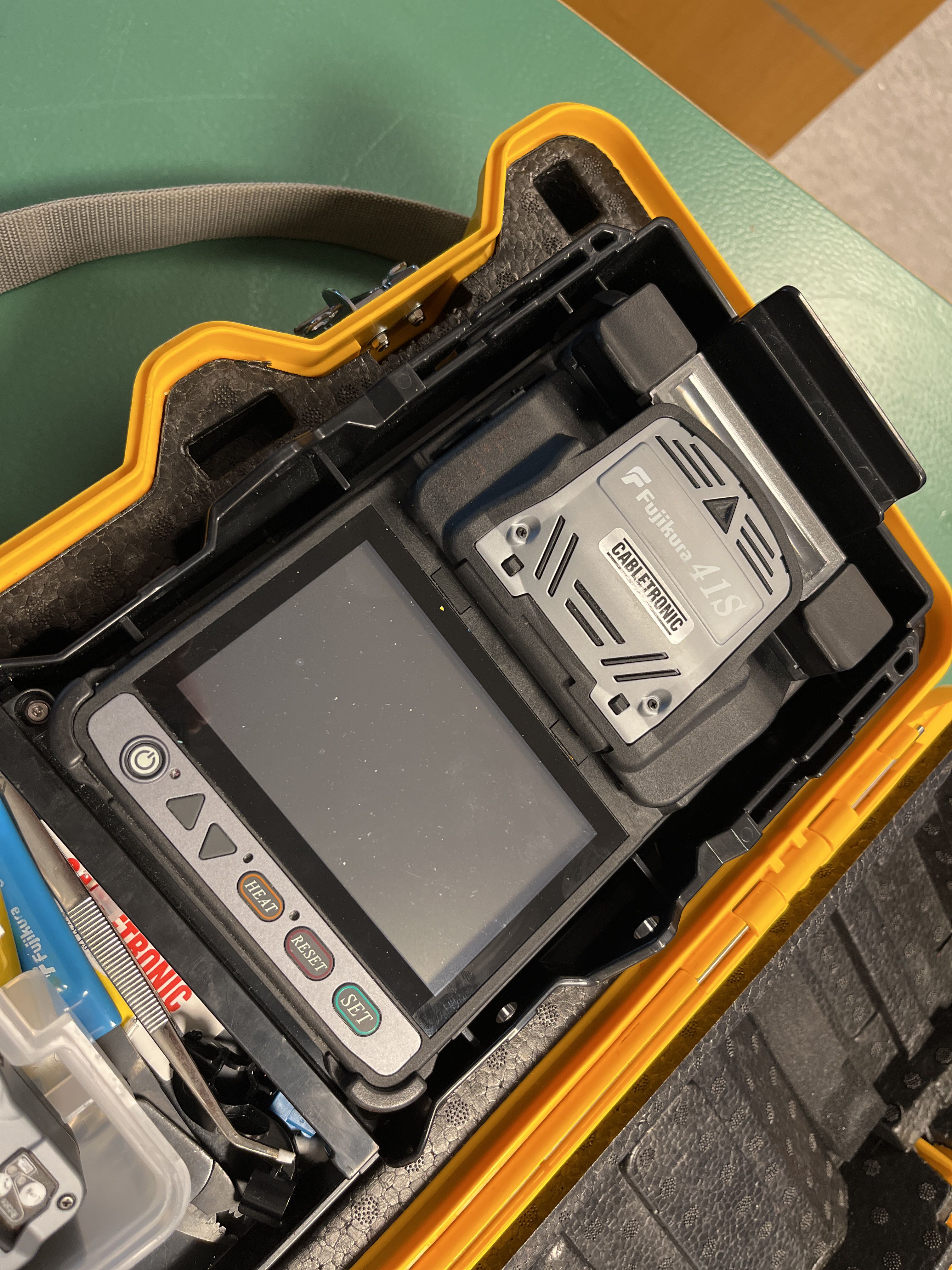 プレセンダ Fiber welding & fiber cutting, Fujikura 41S & CT-50 - PS