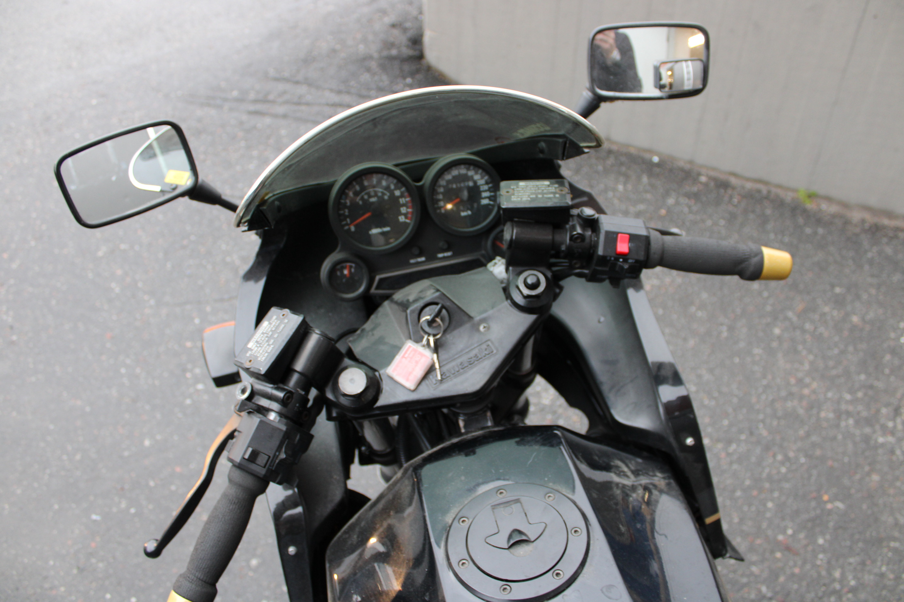 Kawasaki GPZ900R Reg.no ODO197 74129.7km -90 - PS Auction