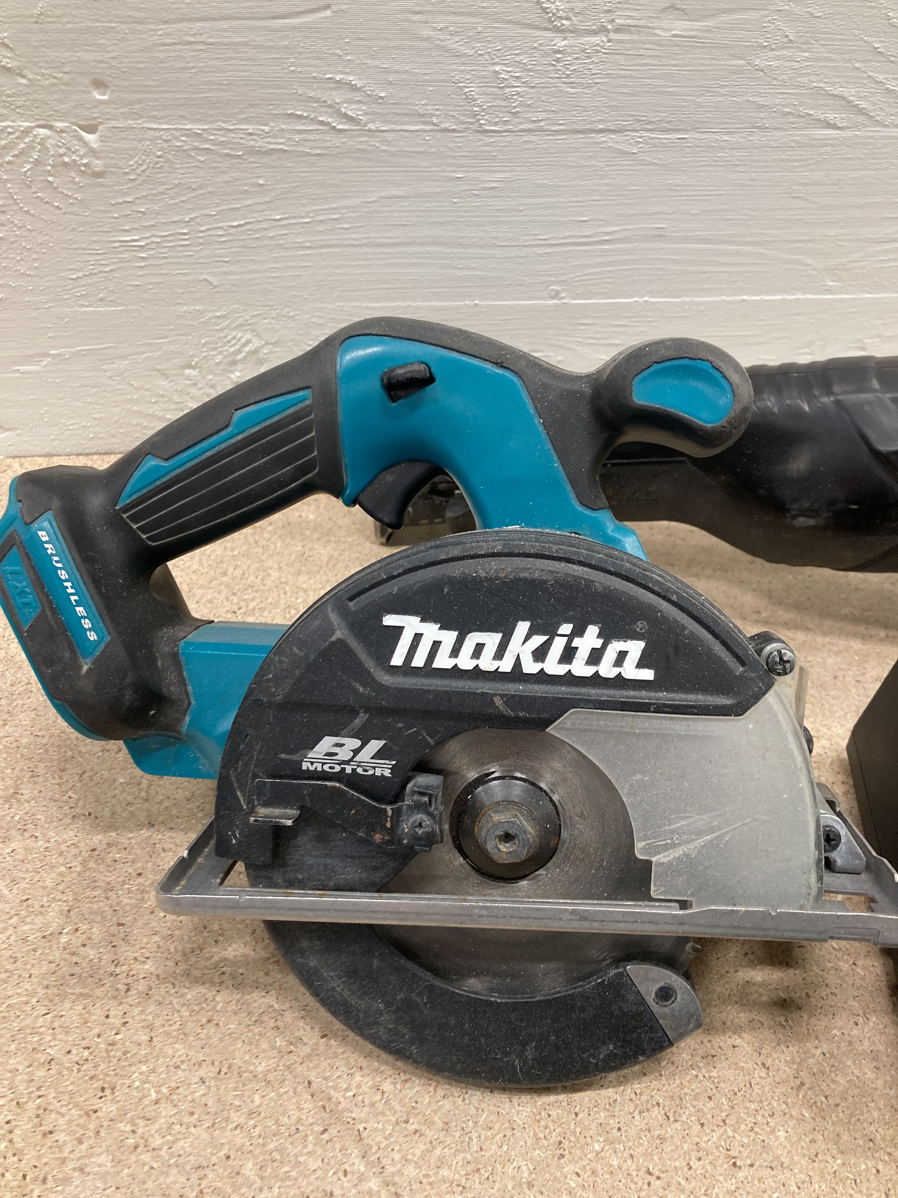 Verktygspaket Makita 1 - Auktioner online - Nätauktioner ...