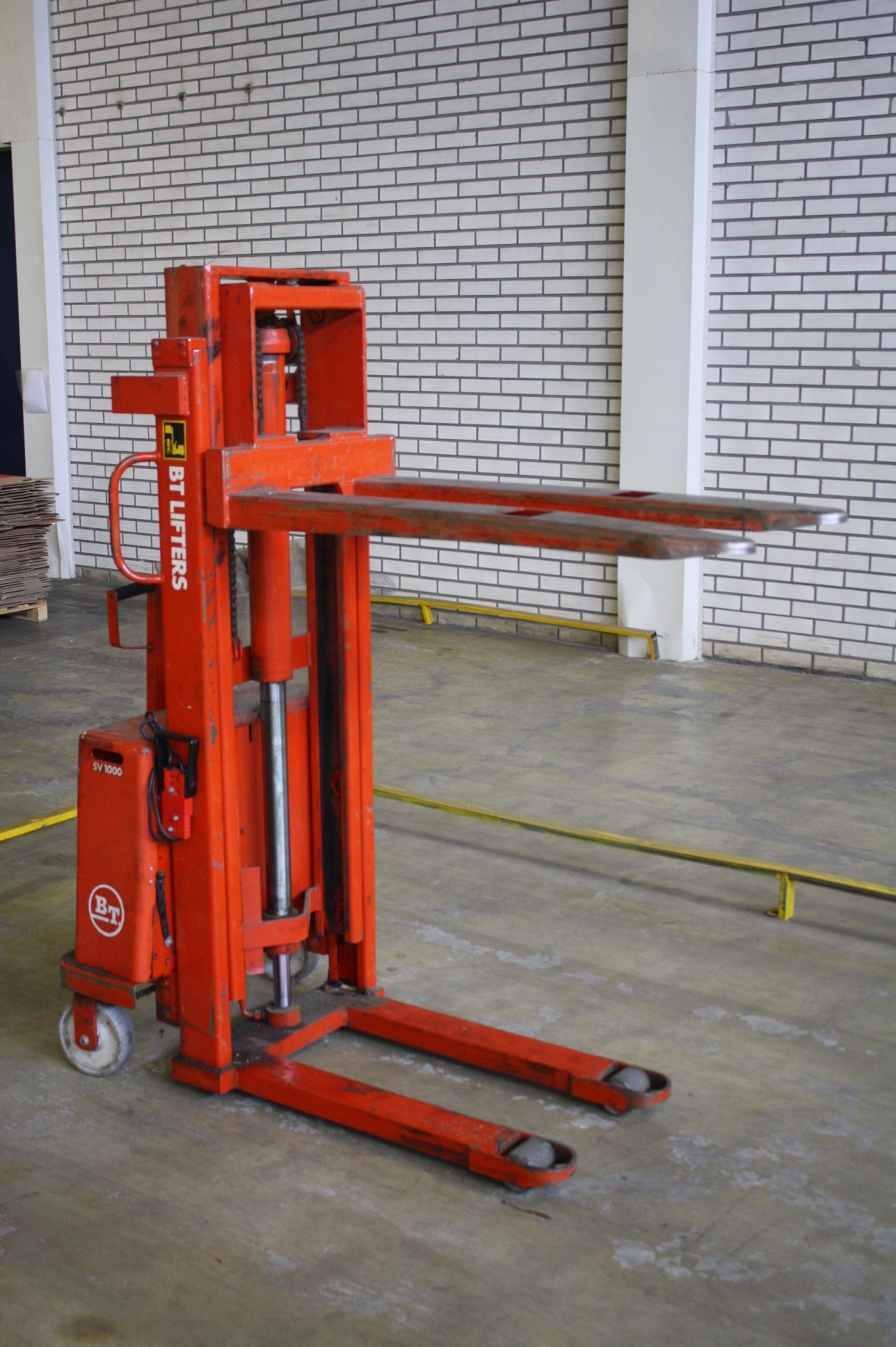 Electric pallet lifter PS Auction We value the future Electric pallet lifter PS Auction We value the future