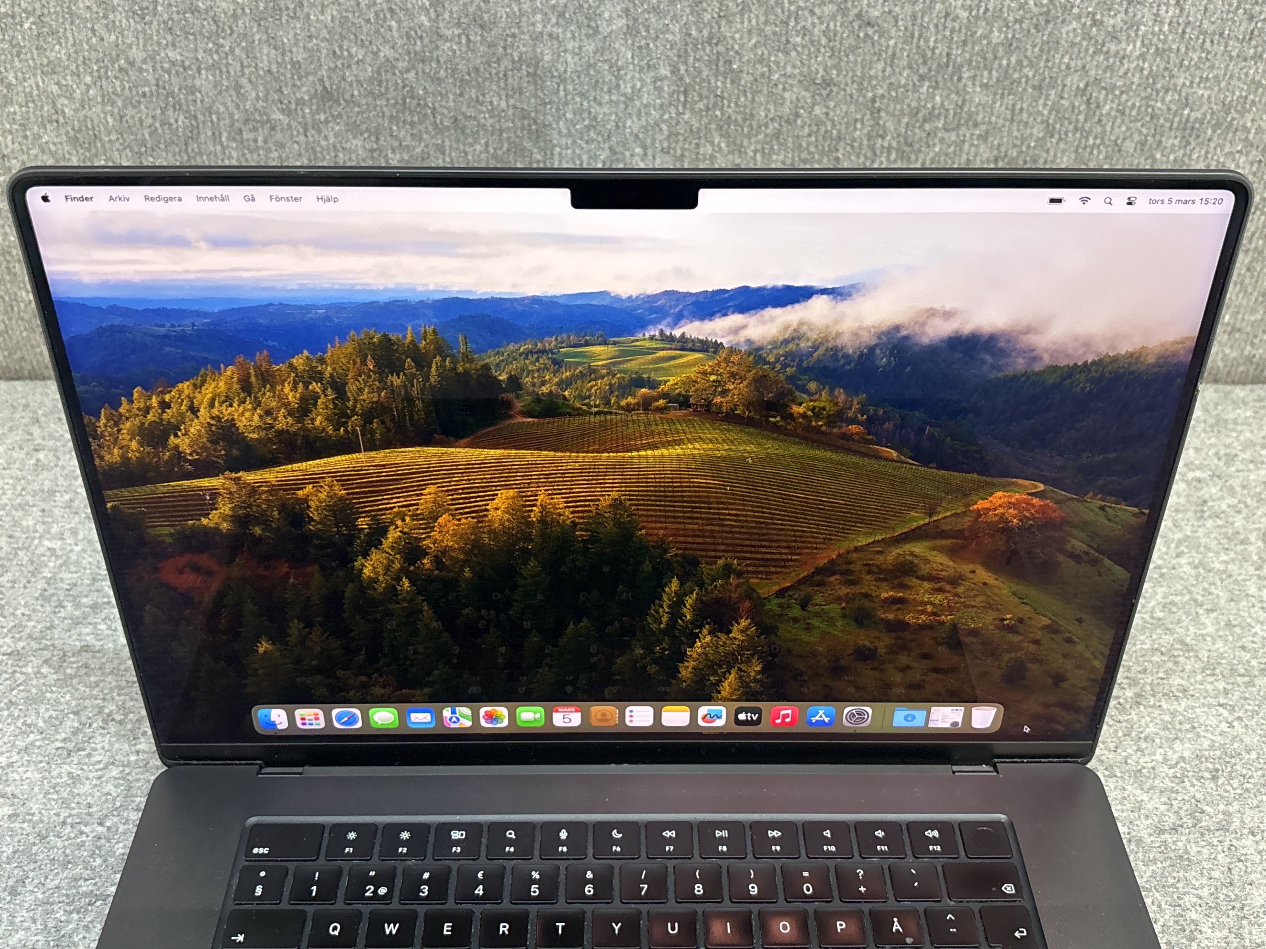 MacBook Pro 16