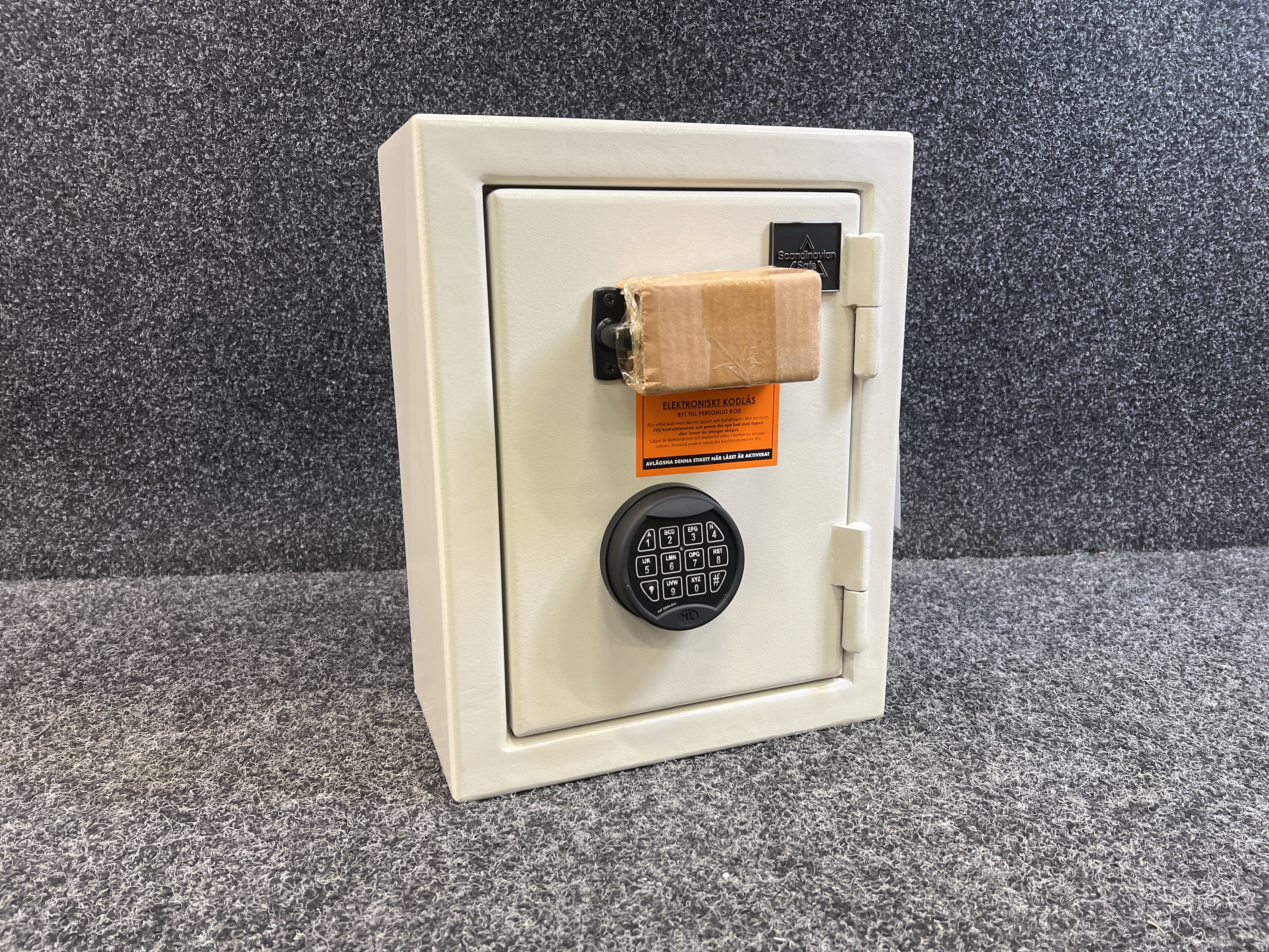 Sp 9 Key Safe SP 111 KEY E Scandinavian Safe - PS Auction - We value the future ...