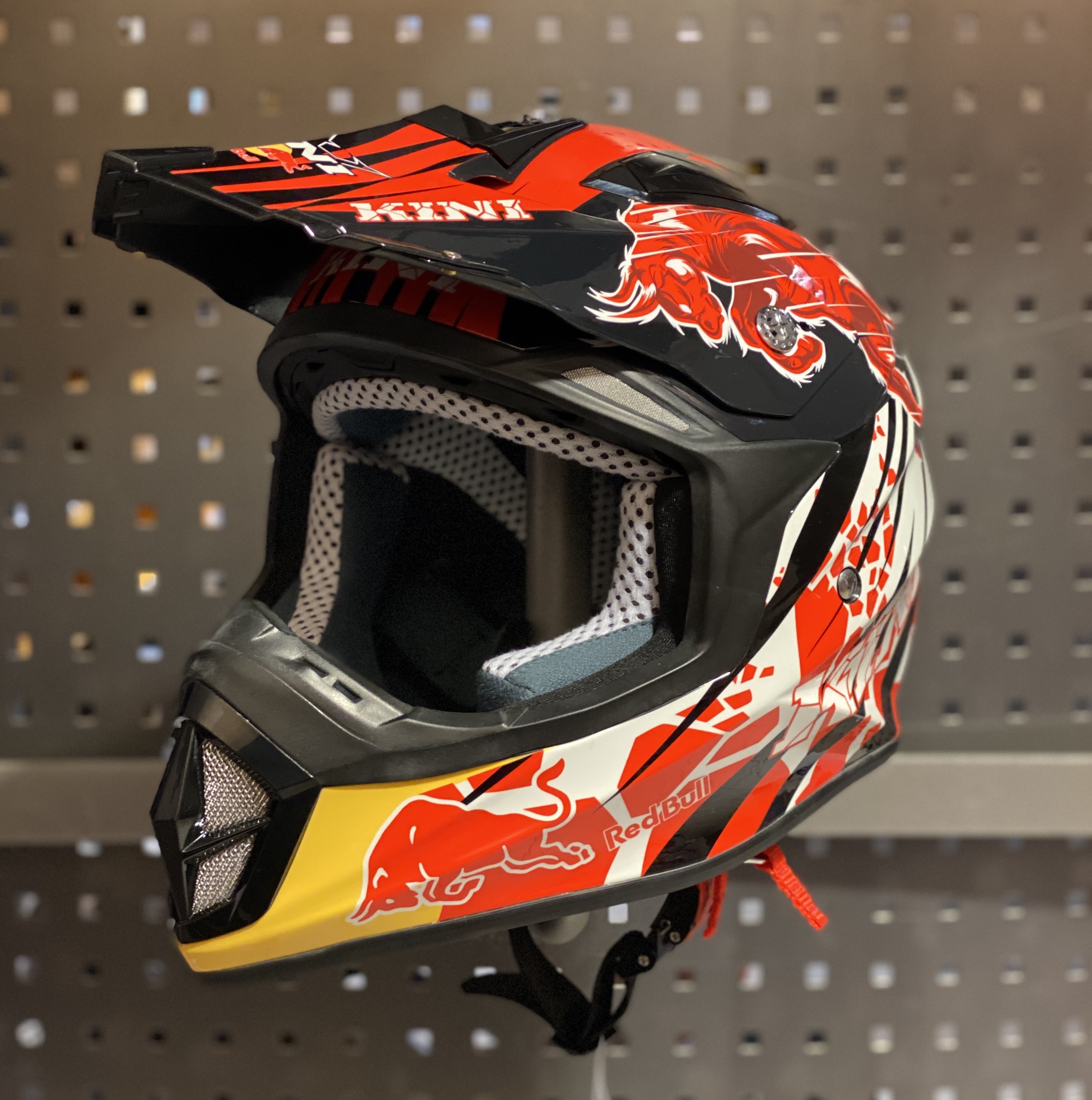 Cross helmet Kini-Red Bull Revolution - Size: L (58-59) - PS