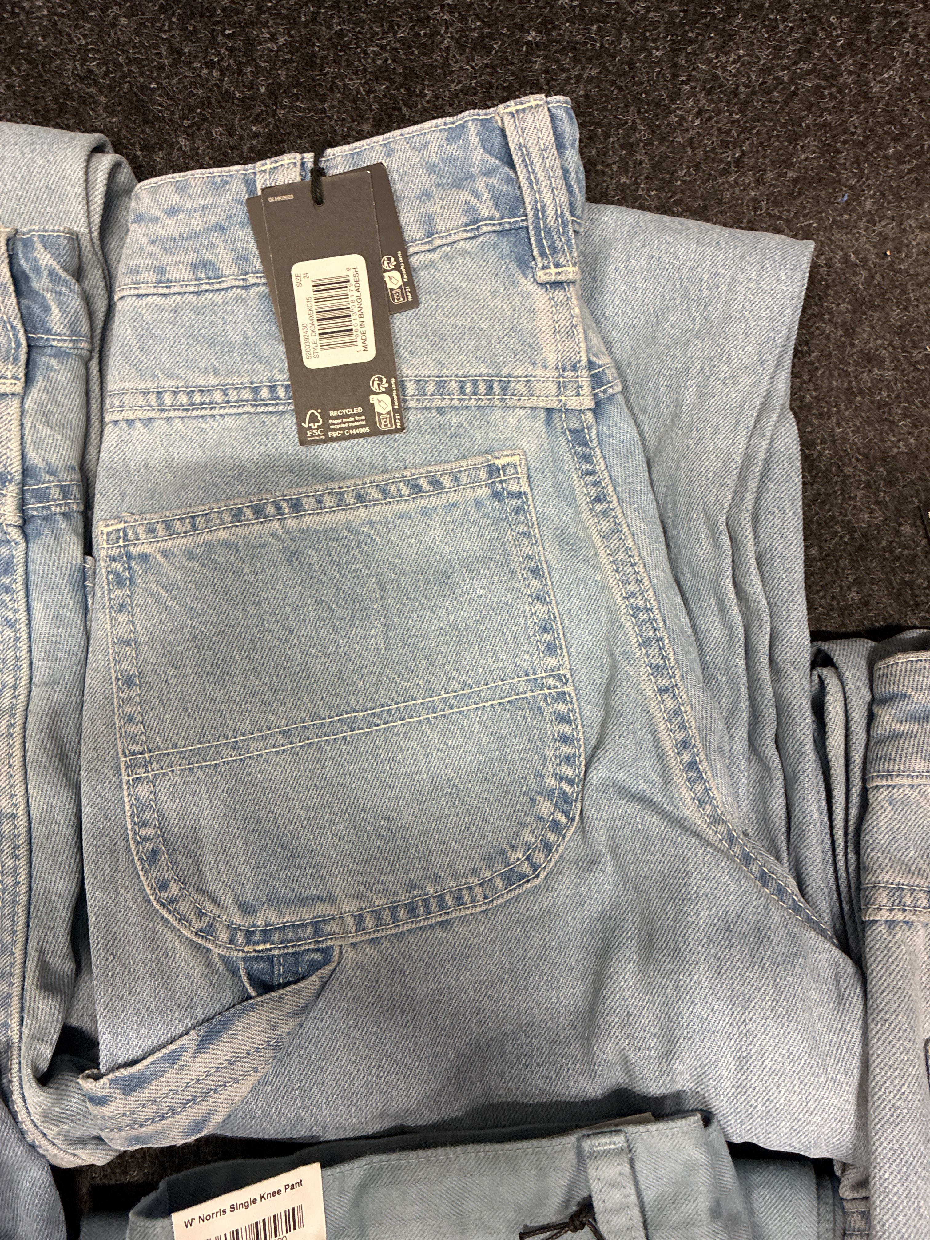 5 women's pants in mixed sizes - PS Auction - We value the future ...