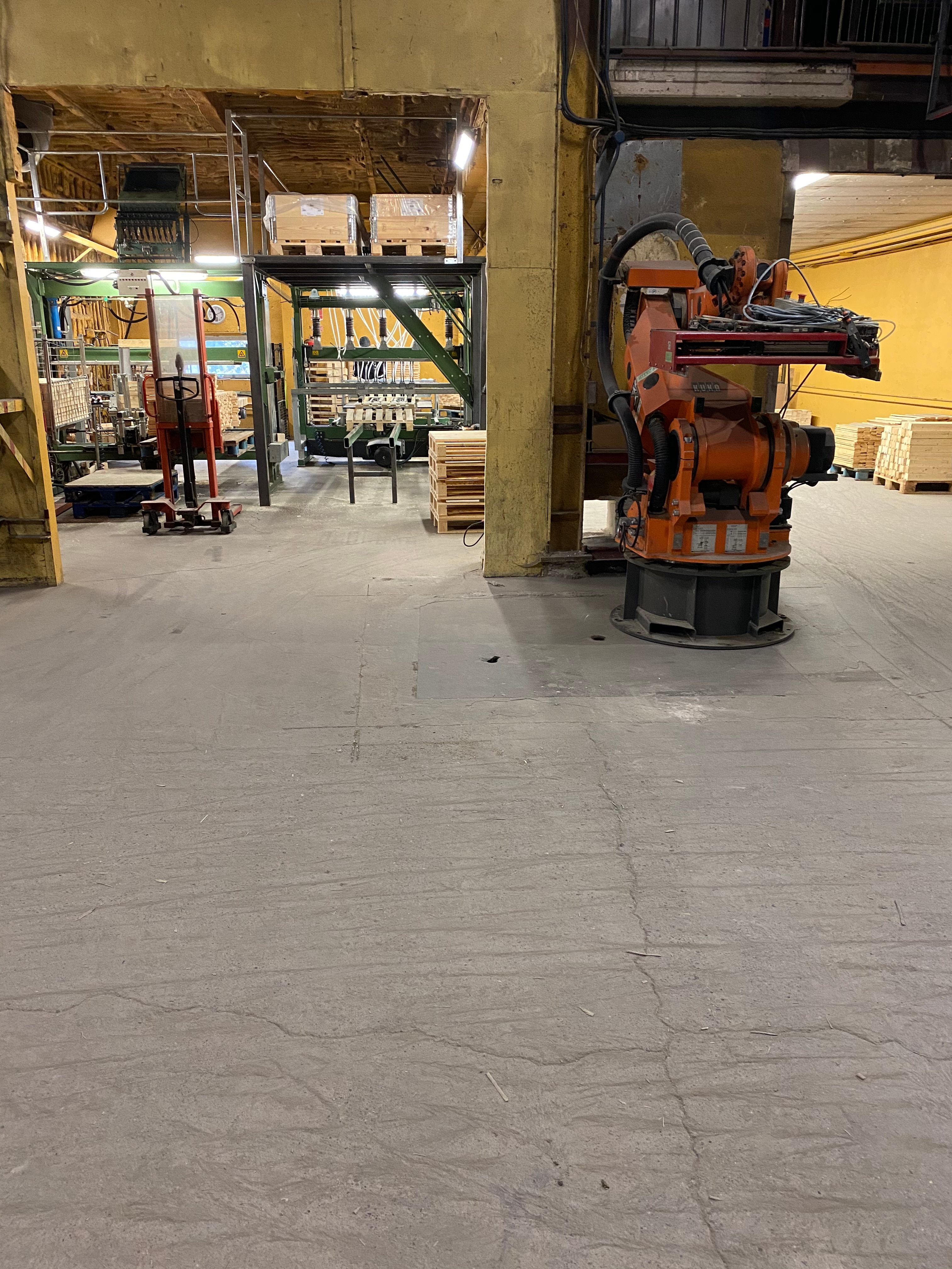 Industrial robot KUKA - PS Auction - We value the future - Largest