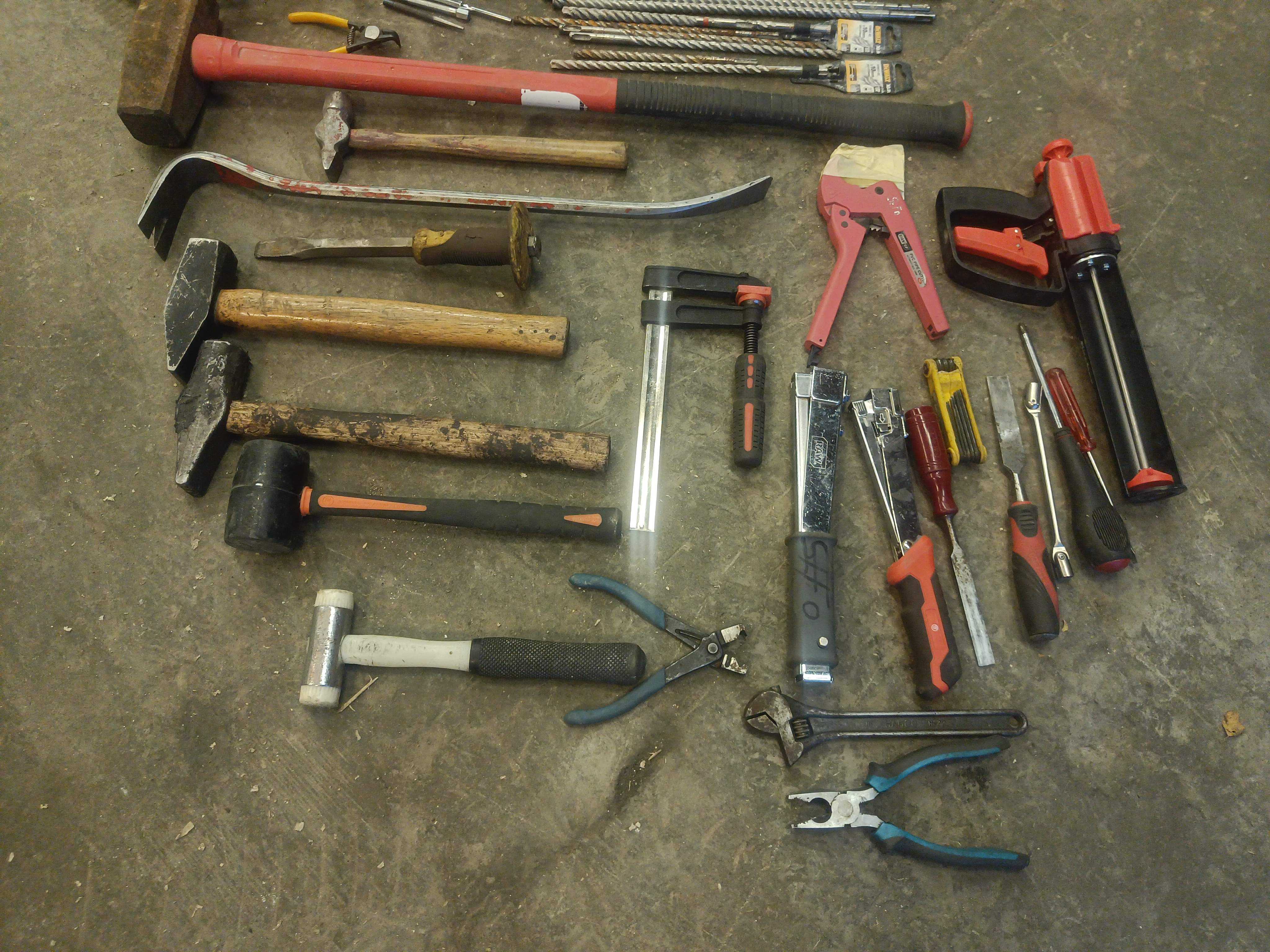 Hate tools - PS Auction - We value the future - Largest in net auctions