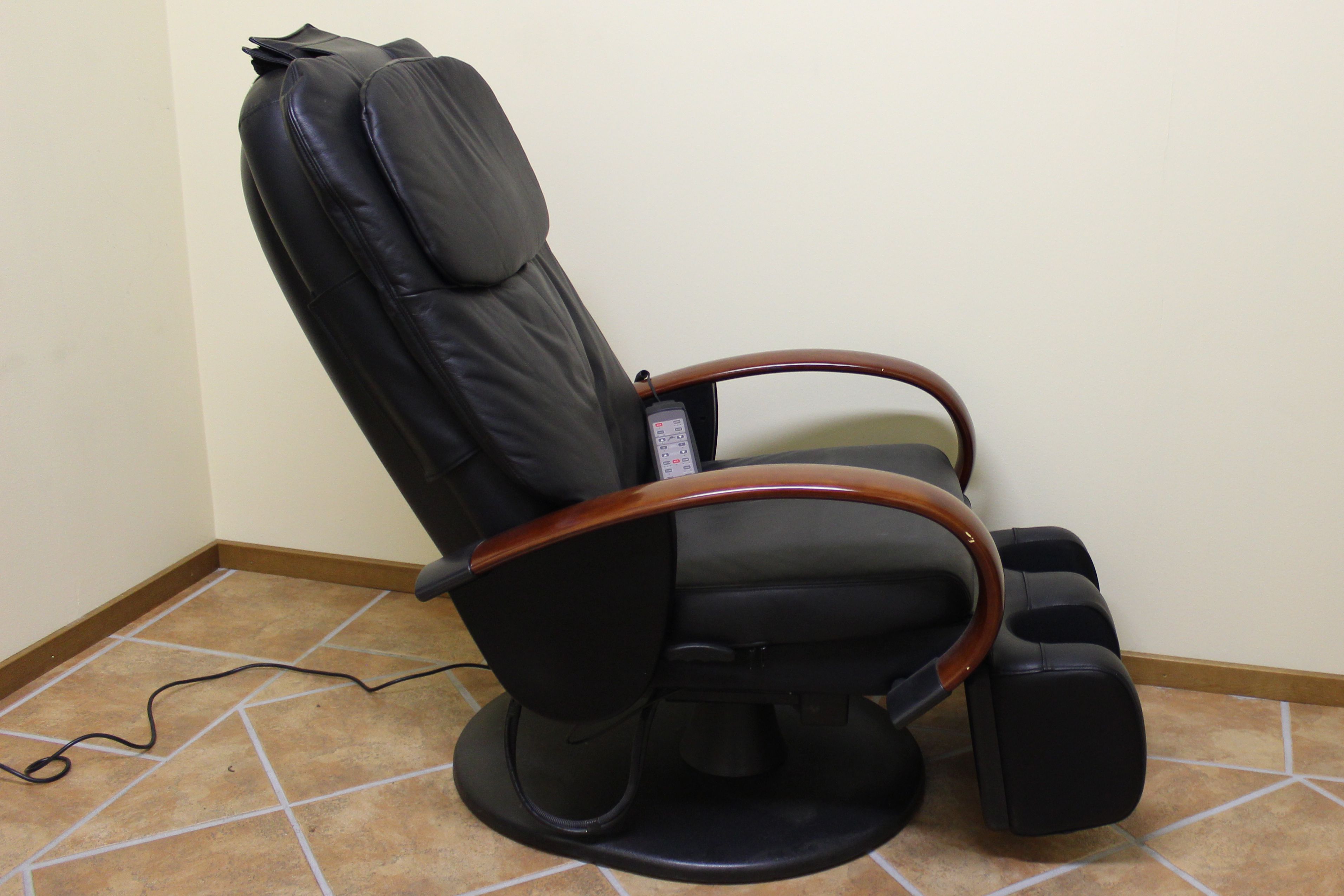 Massage Chair In Leather Ps Auction We Value The Future