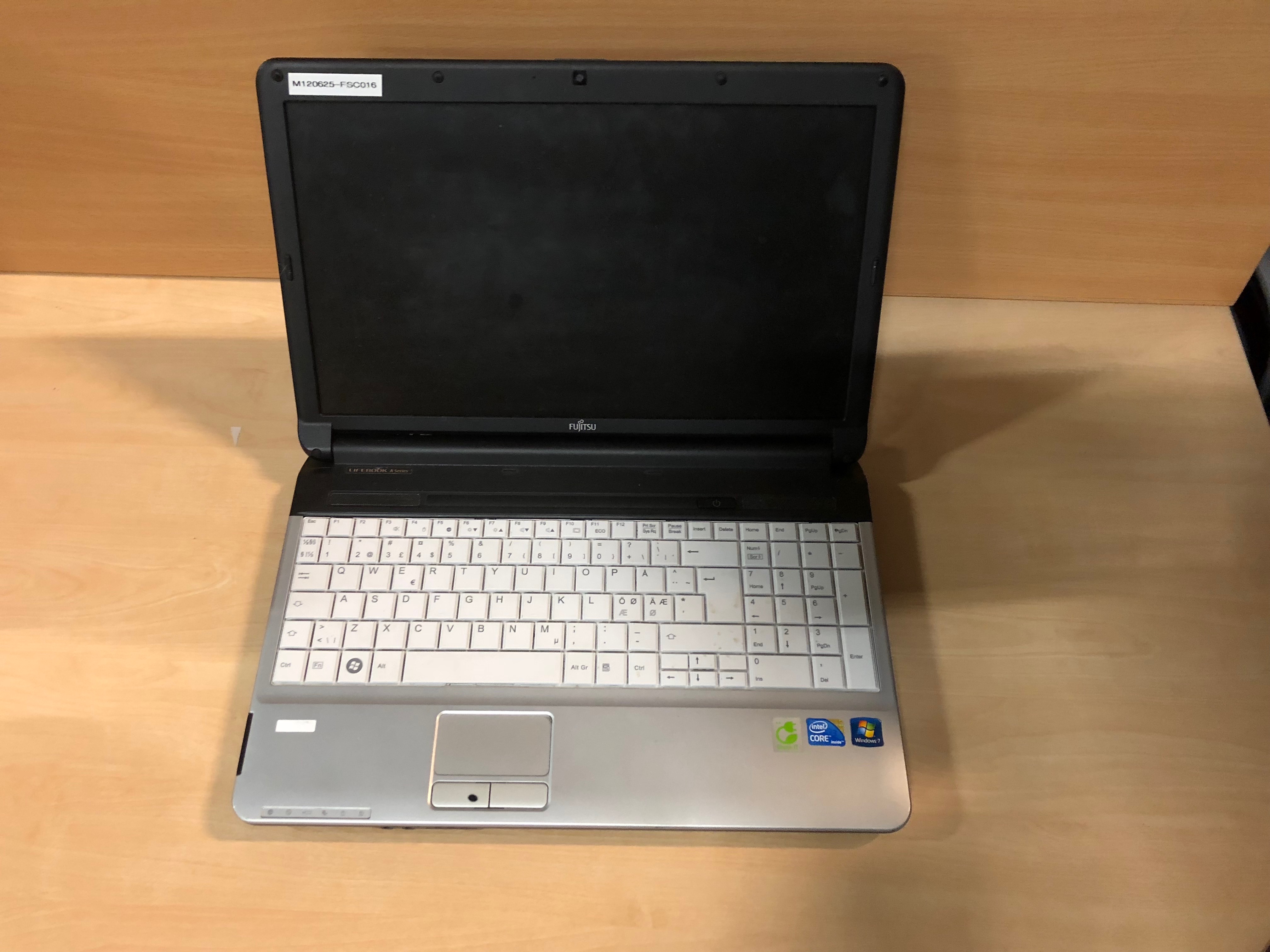 Base Inférieure Fujitsu Lifebook A530/AH530 – Noire – CP489121-01 – Occasion