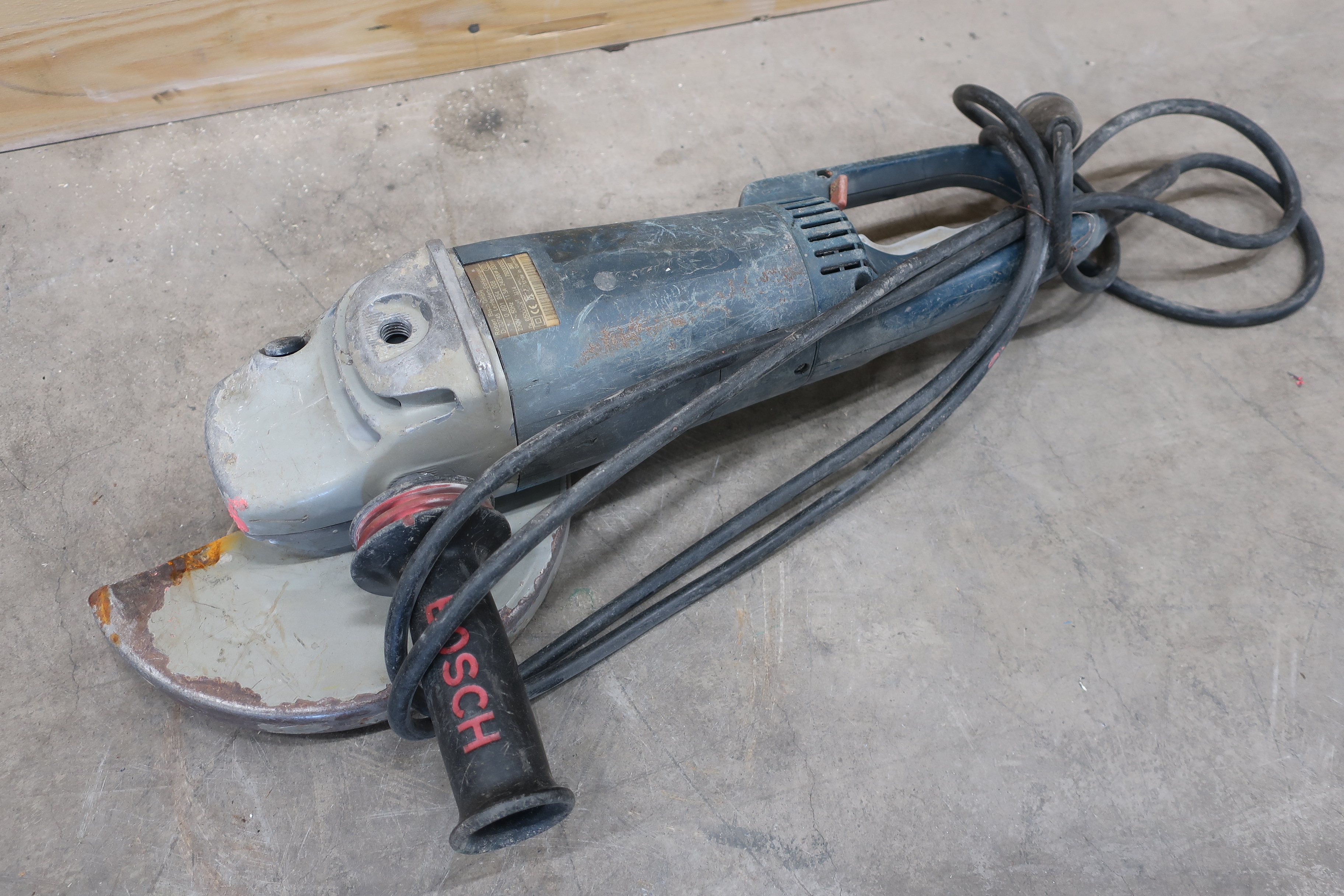 Angle grinder Bosch GWS 24 230 JBV - PS 