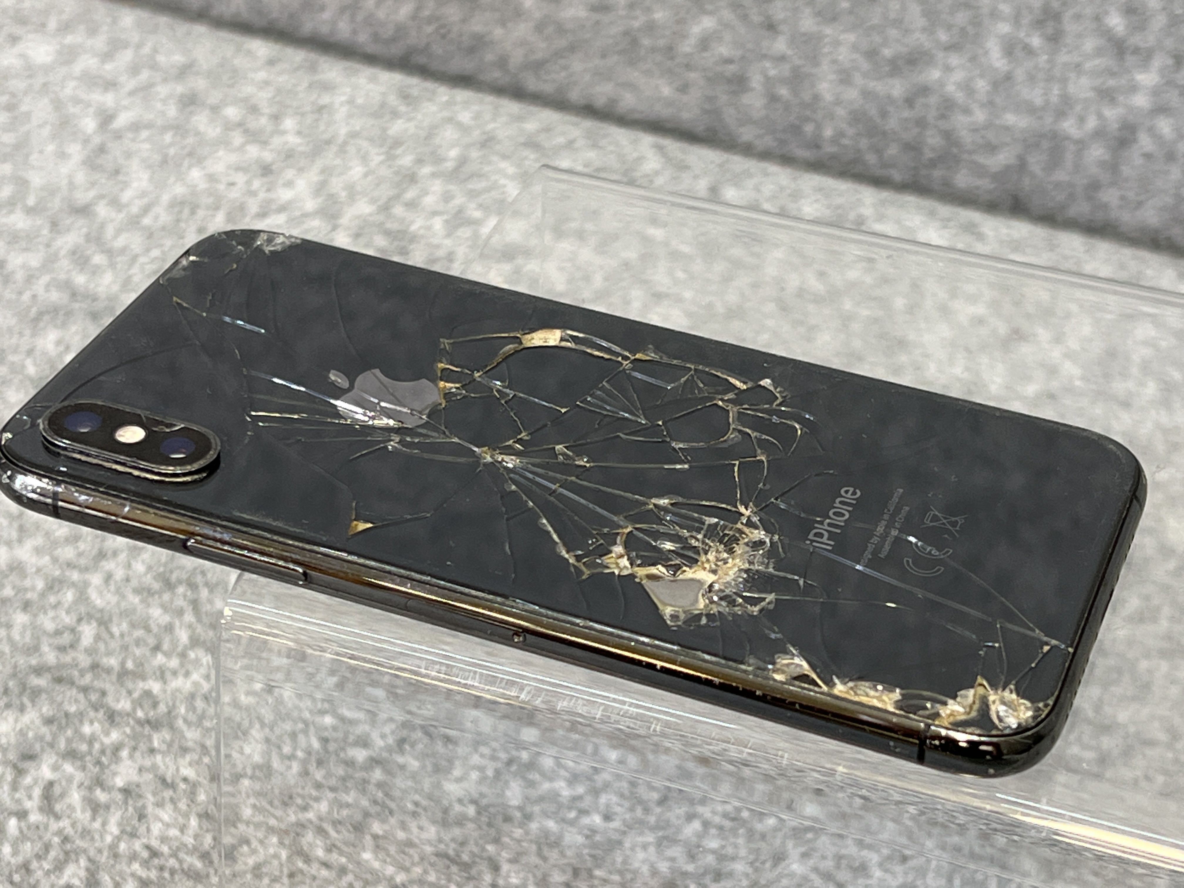 Apple iPhone XS, 64GB - Shipping included! - PS Auction - We value
