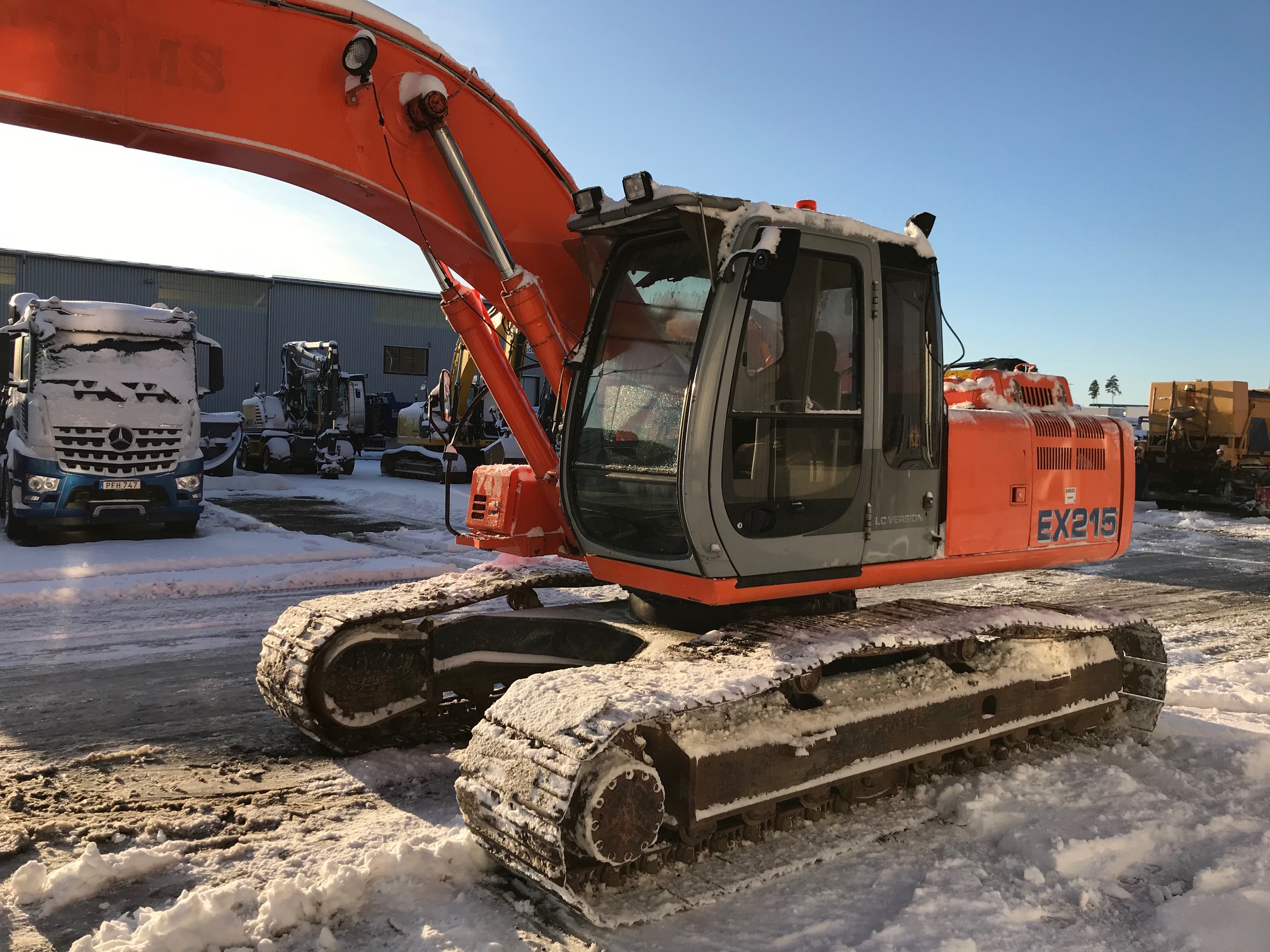 Crawler excavator Hitachi EX-215LC -02 (approx. 7600 h) - PS