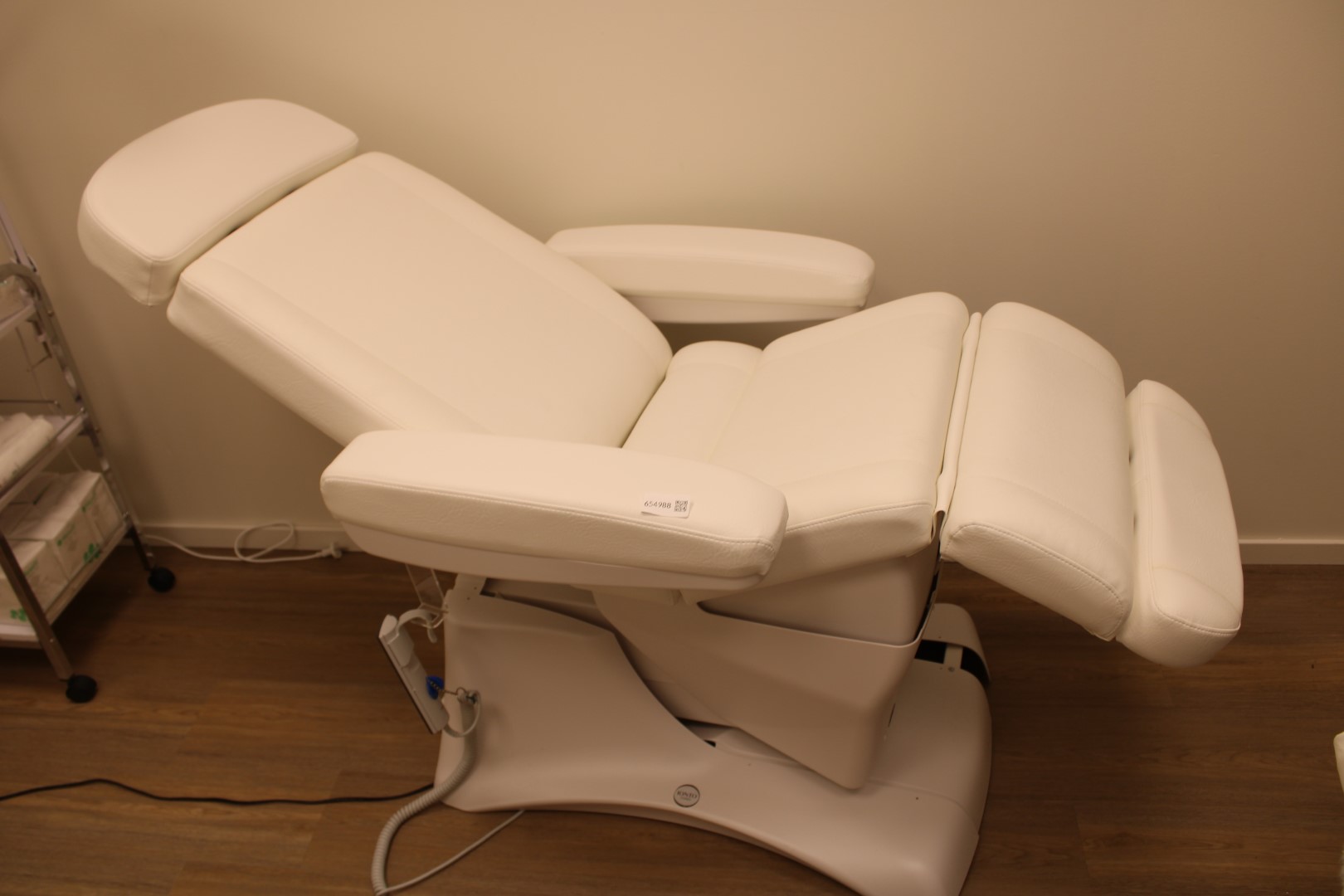IONTO-COMED Treatment chair - PS Auction - We value the future ...
