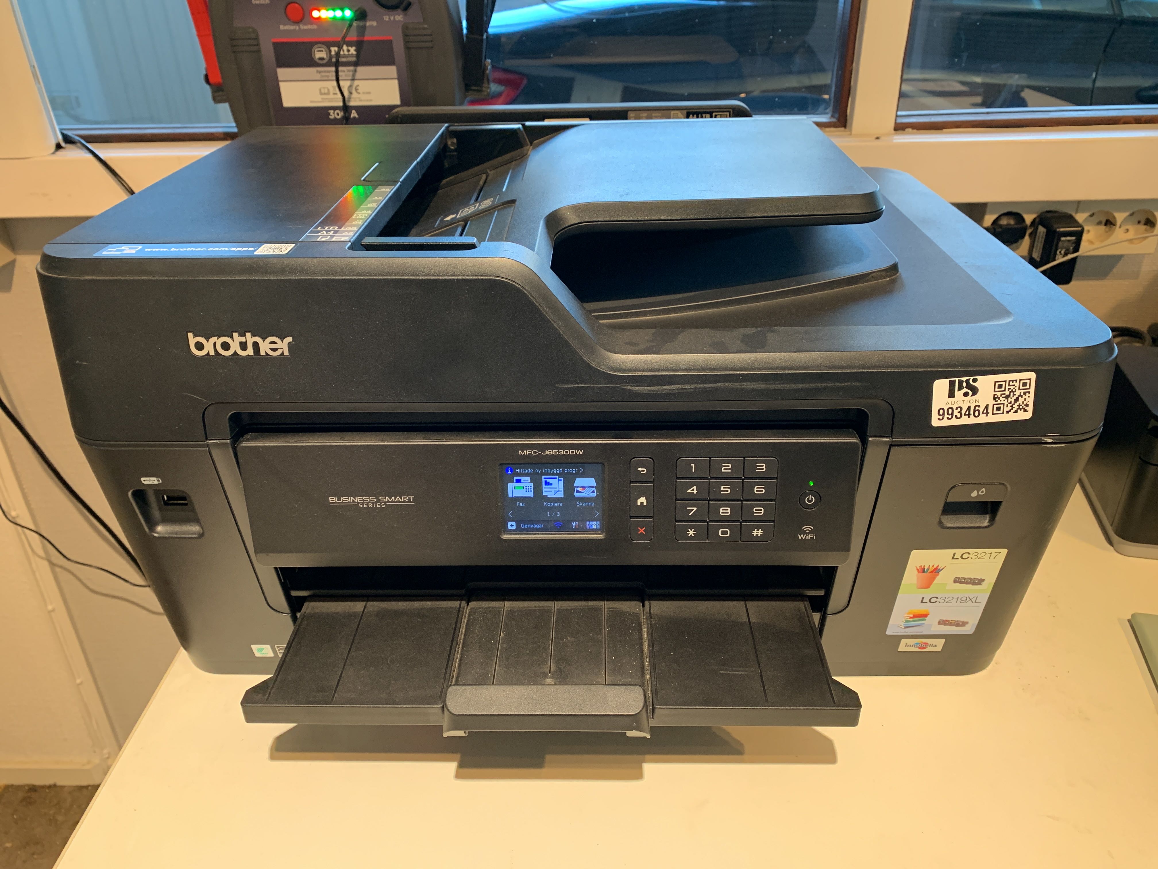 Brother Postscript Allt-i-ett skrivare Brother, startbooster, kontorsstolar - Auktioner ...