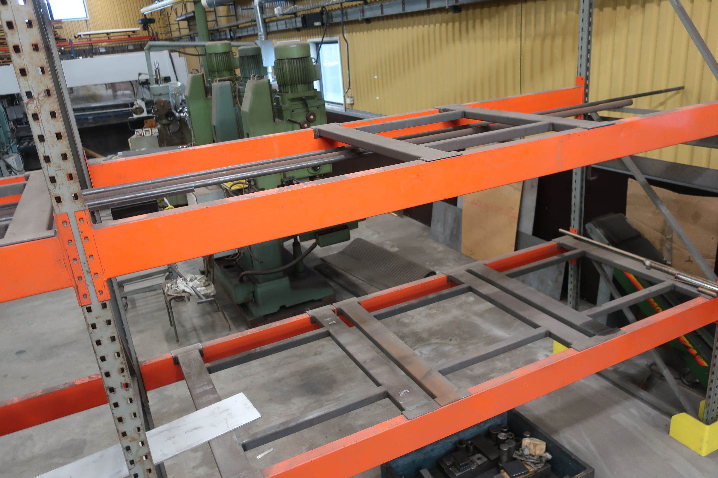 Pallet Racking 24 Pallet racking, 24 pallet places - PS Auction - We value the future ...