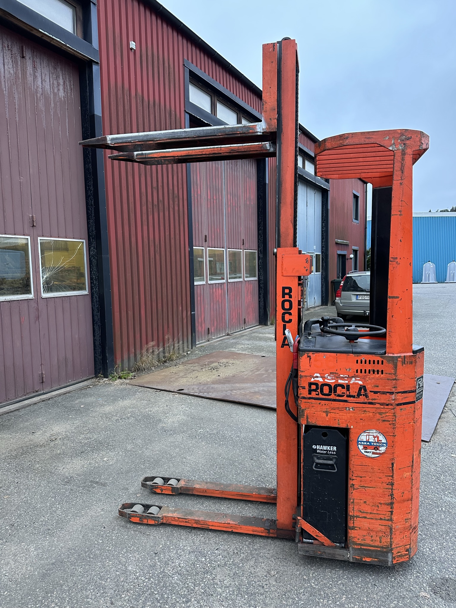Rocla AGVs: Automated Guided Vehicles UK | Impact Handling