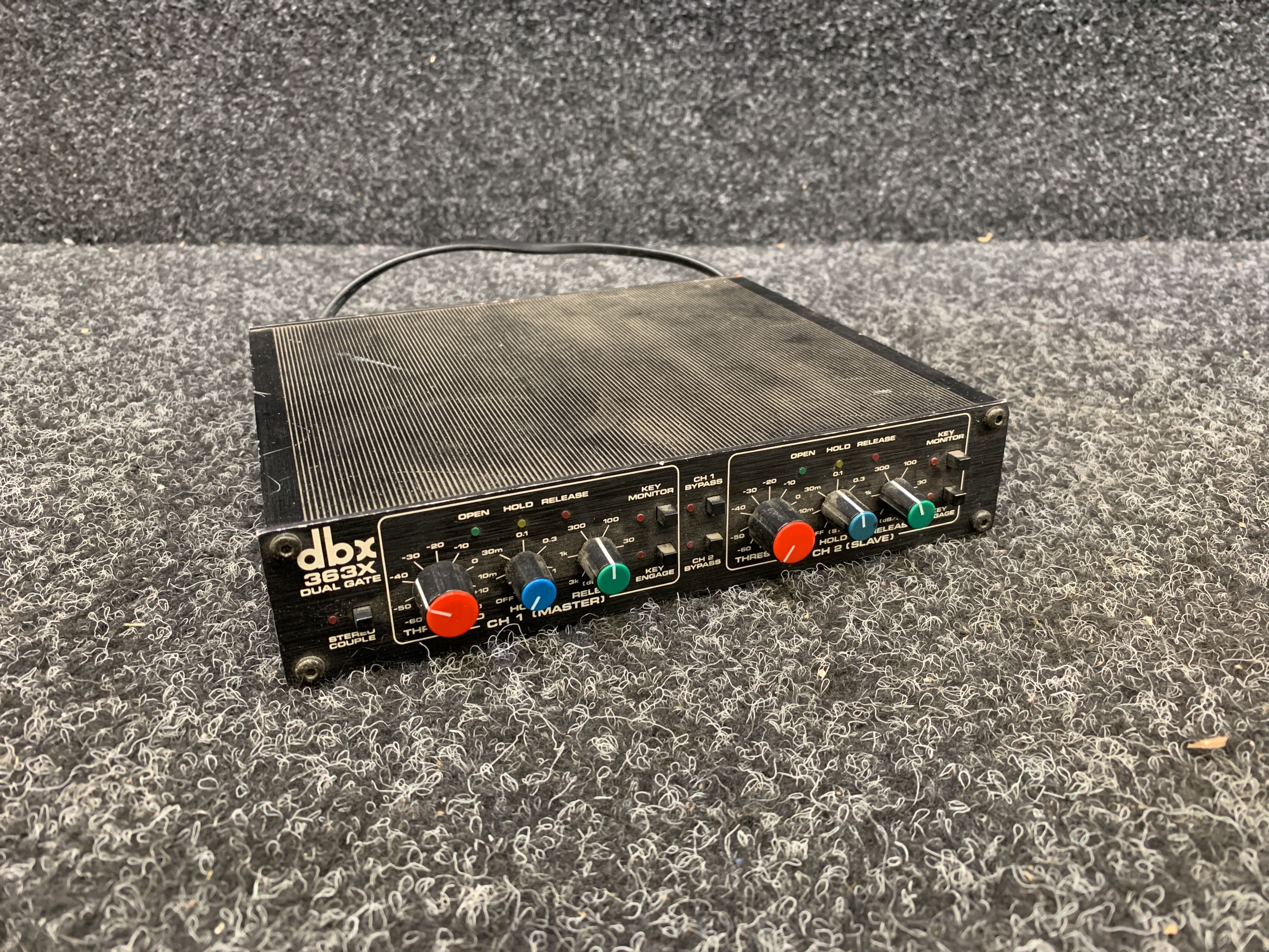 Noise gate / signal processor - dbx 363X Dual Gate