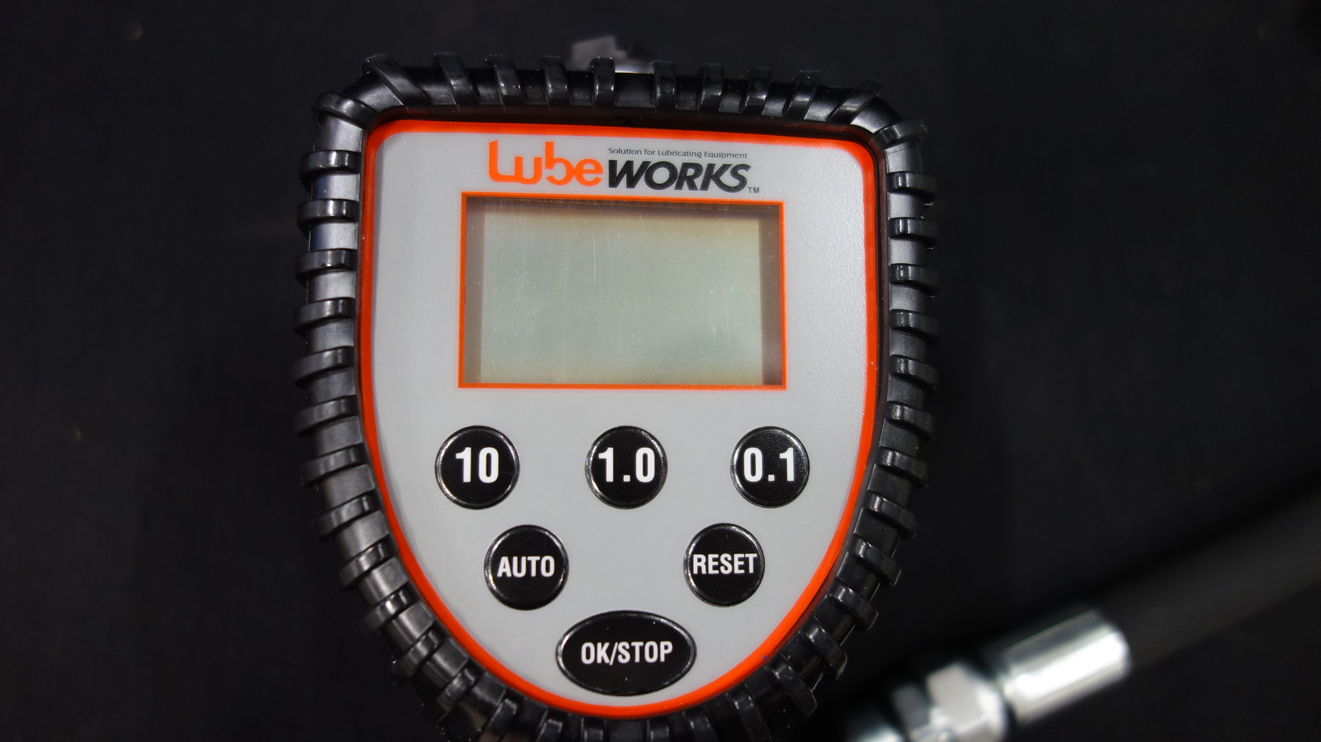 Digital oil gun, Lubeworks 135 L / min with flexpip PS Auction We