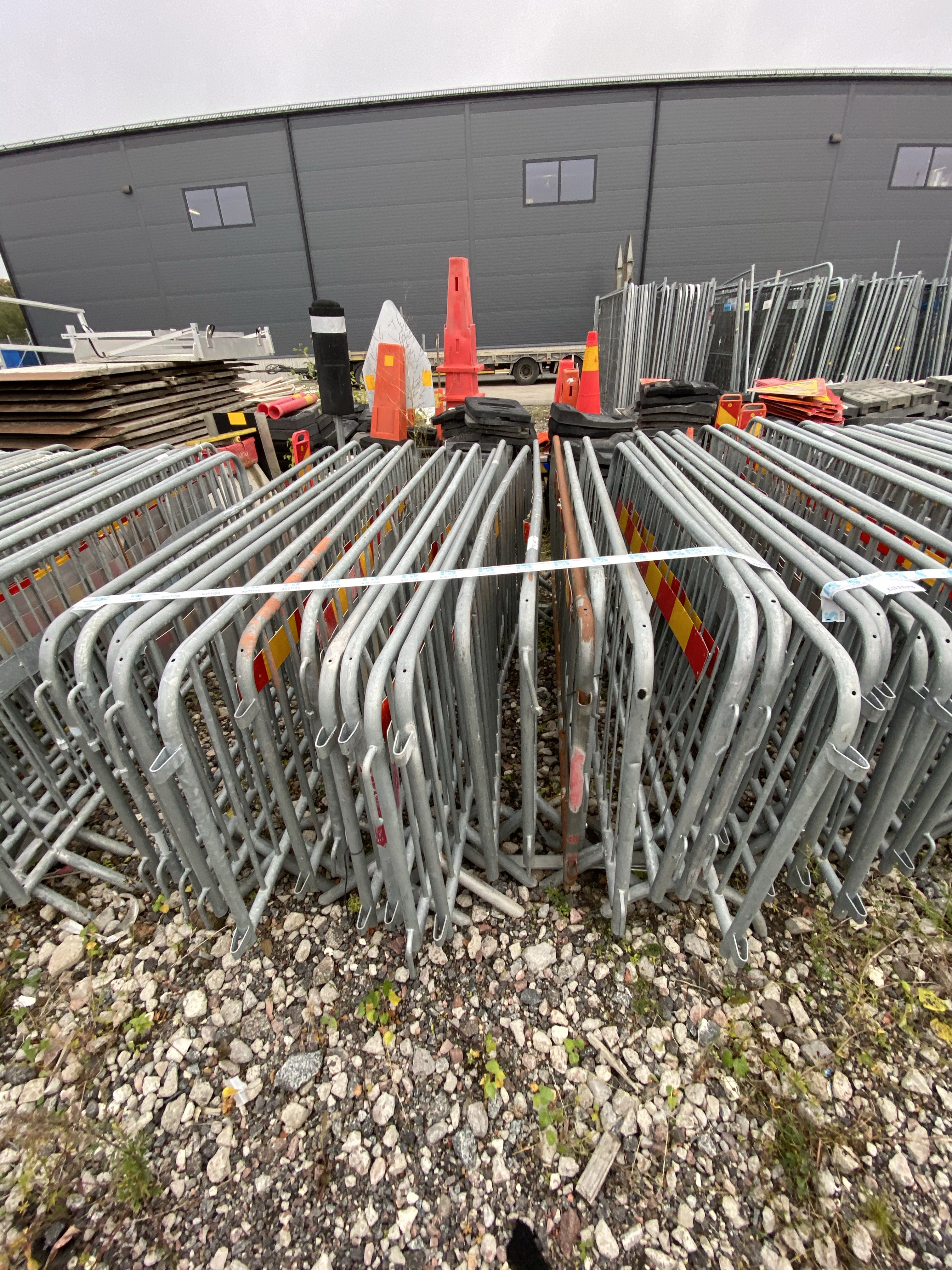 about 15 riot fences - PS Auction - We value the future - Largest in ...
