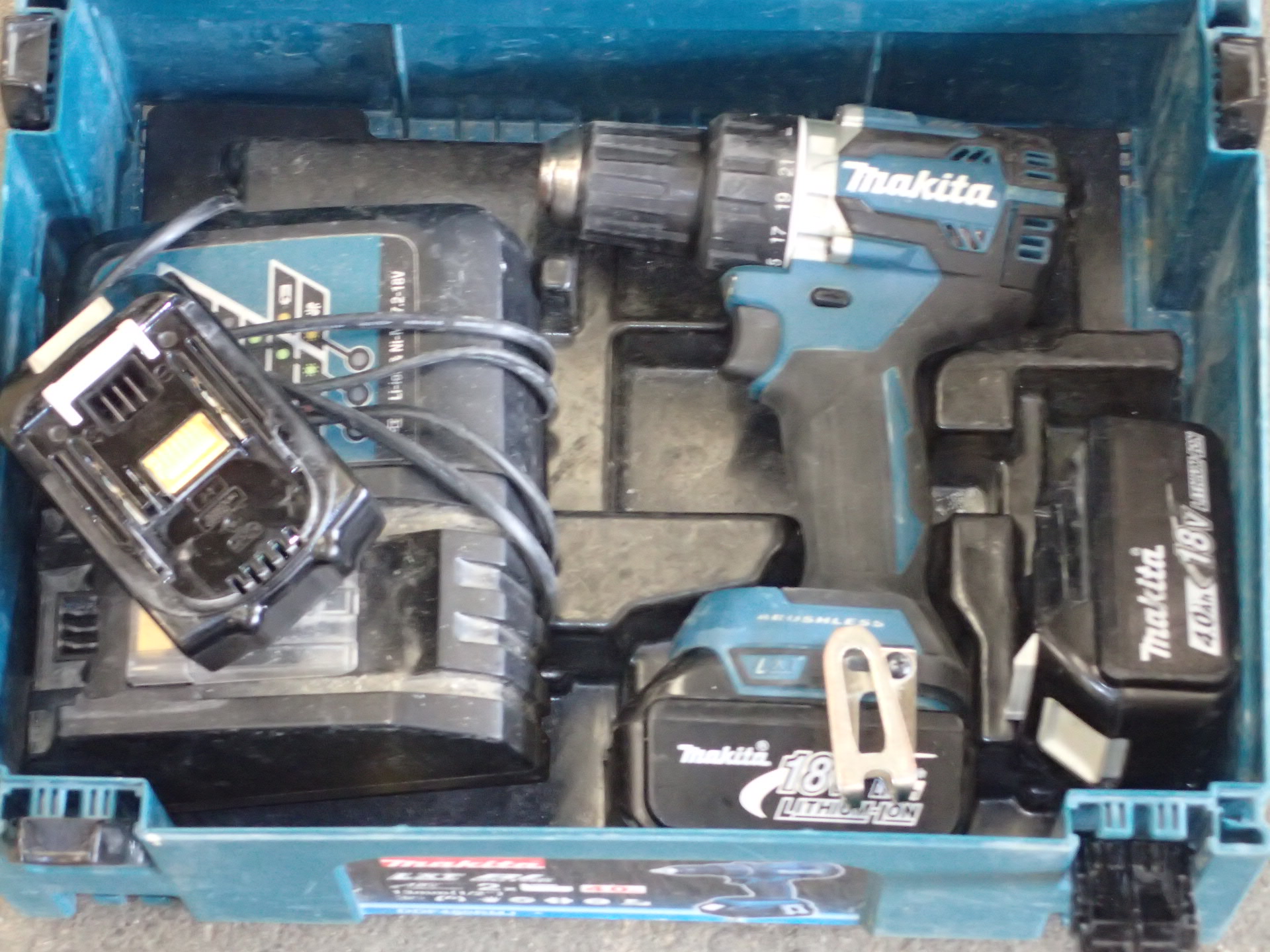 Screwdriver Makita DDF484 - PS Auction 